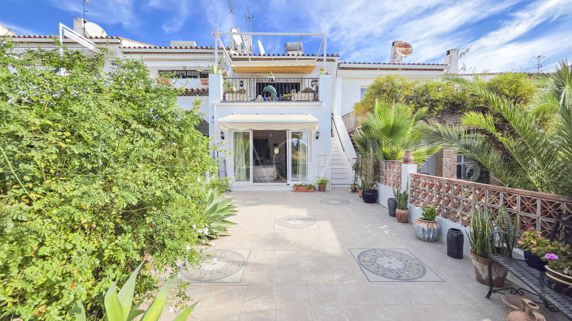 Maison de ville for sale in Estepona