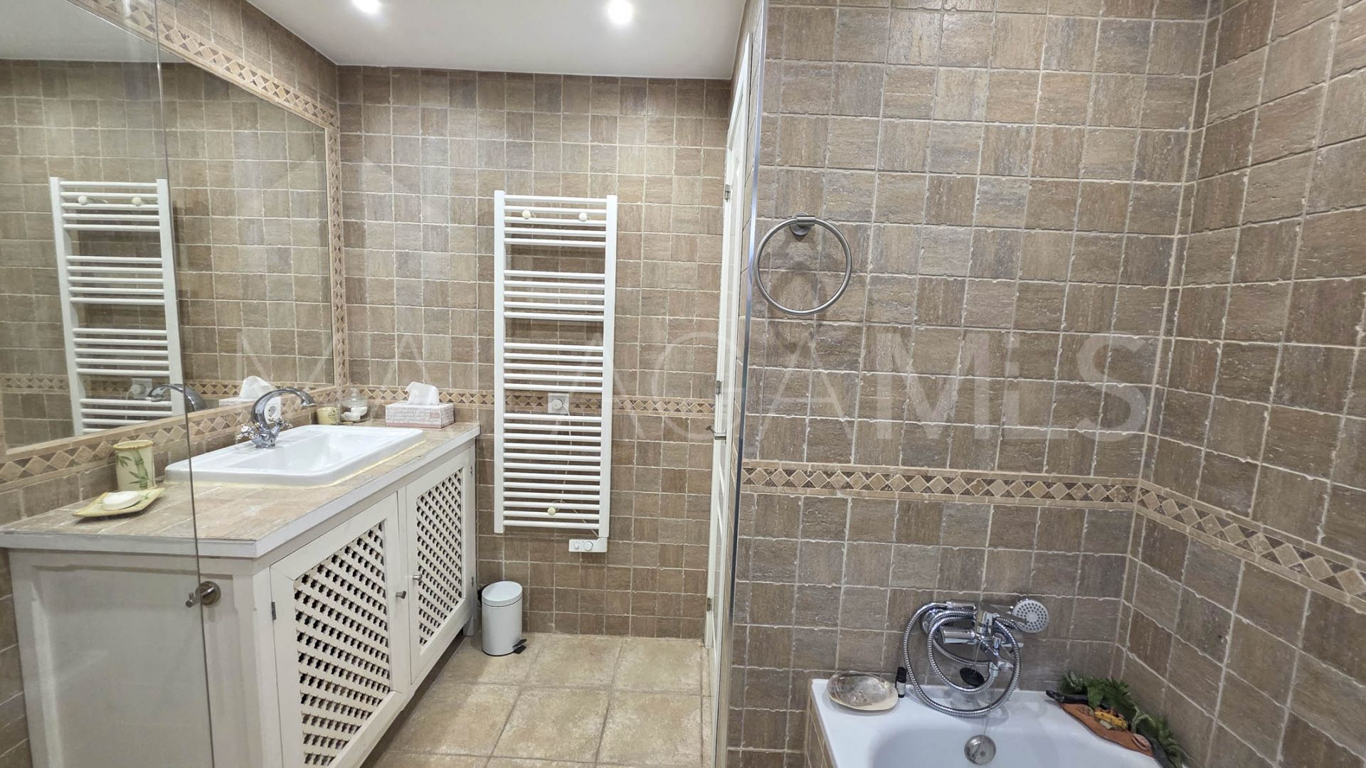 Maison de ville for sale in Estepona