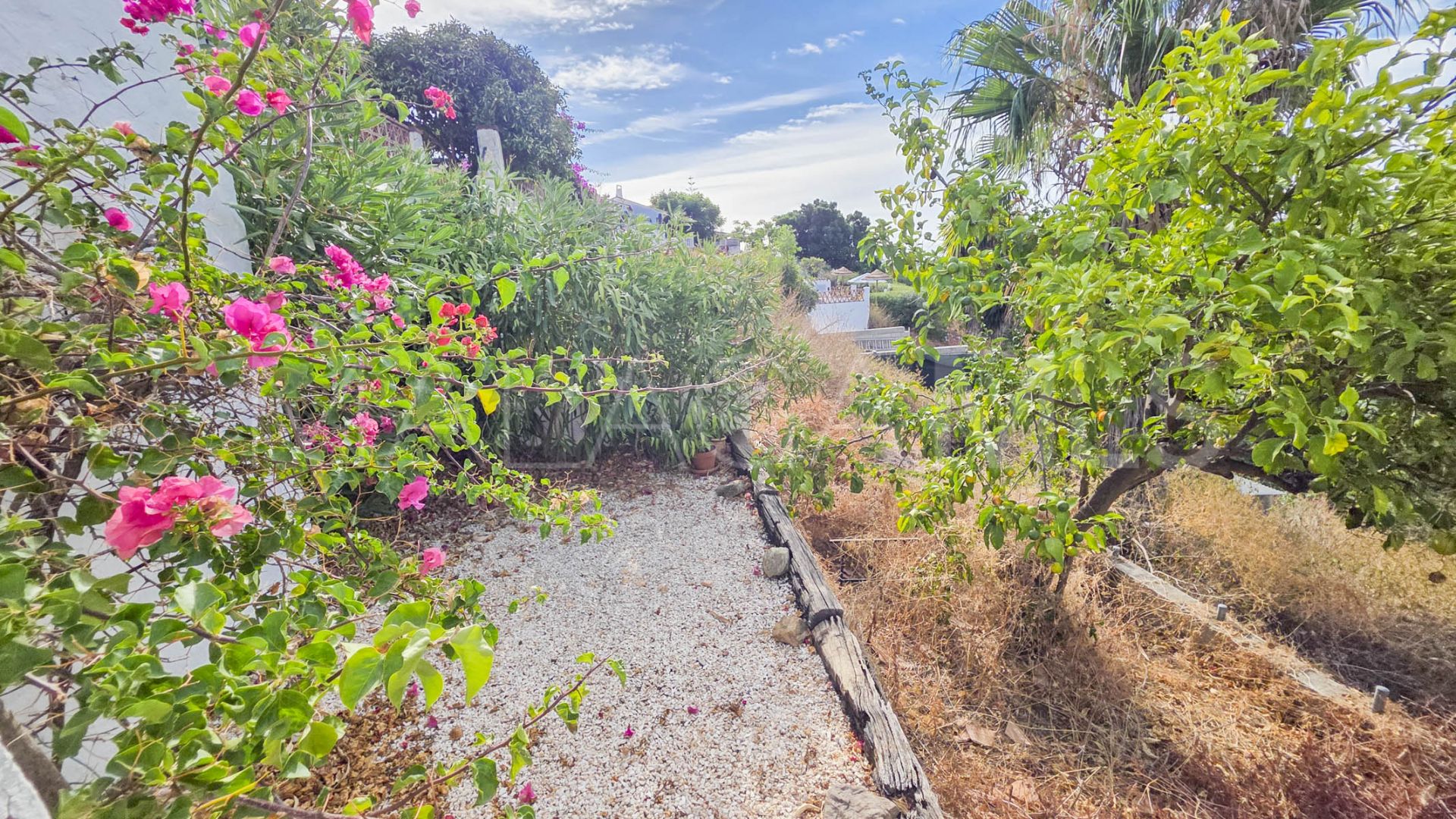 Maison de ville for sale in Estepona