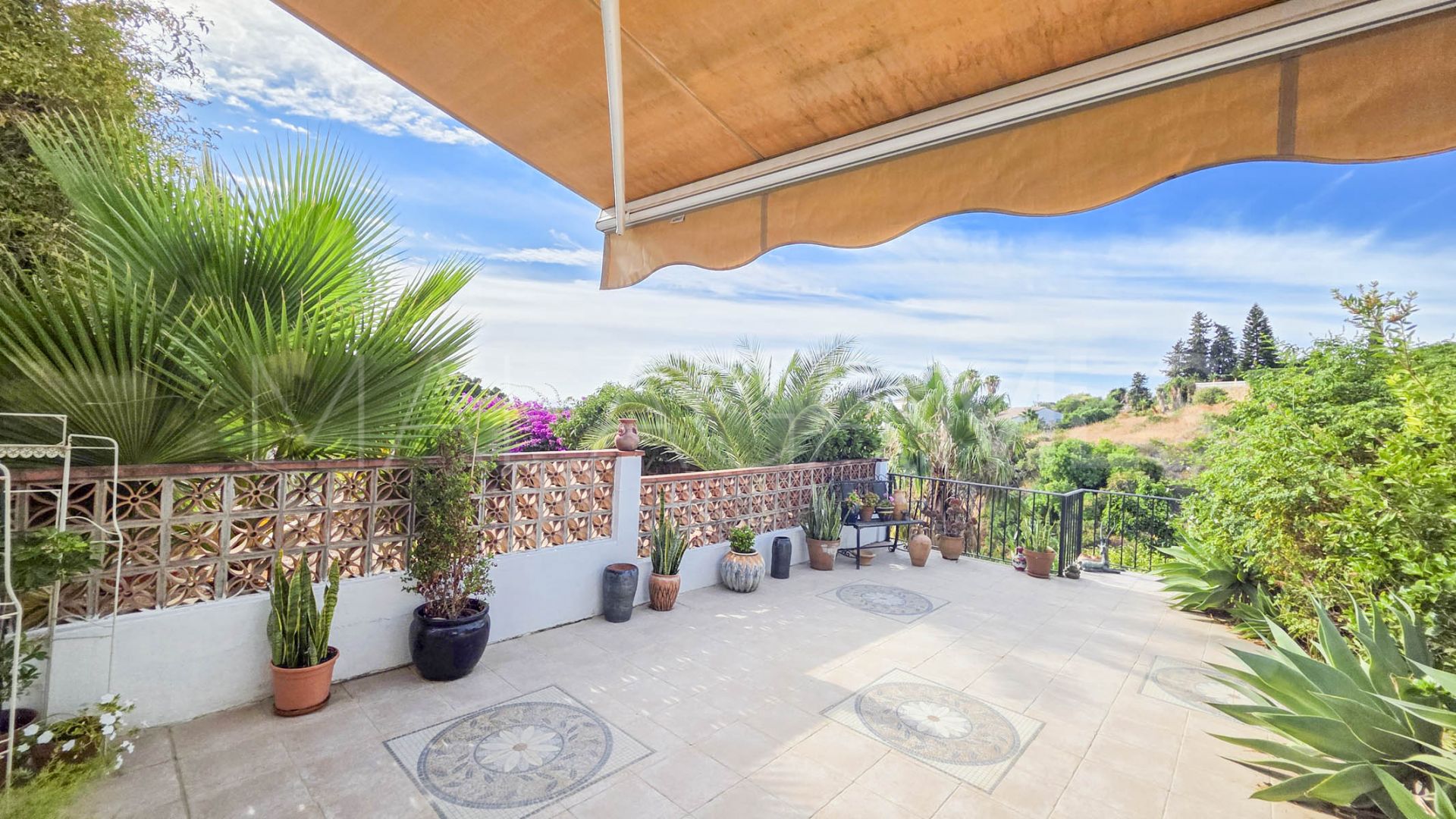 Maison de ville for sale in Estepona