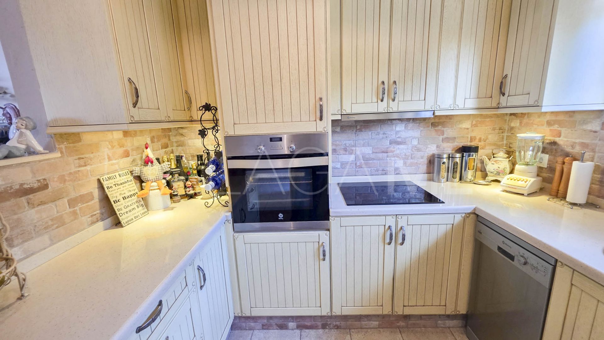 Maison de ville for sale in Estepona