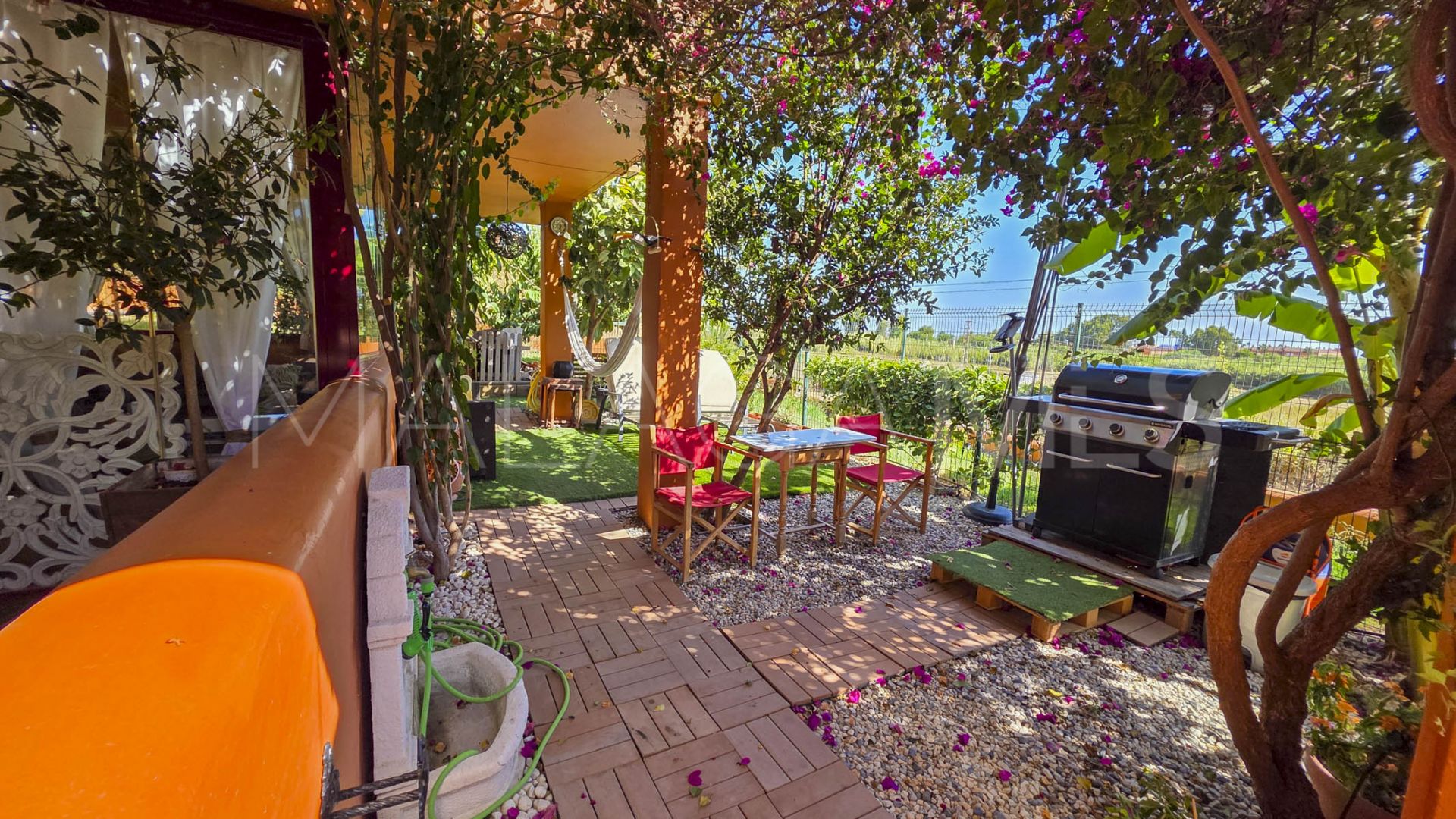 Markplanslägenhet for sale in La Duquesa