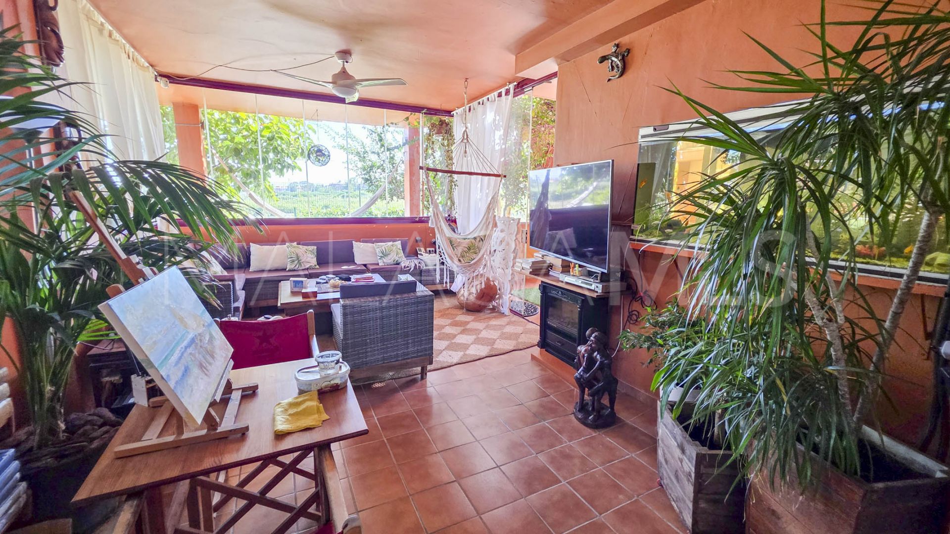 Markplanslägenhet for sale in La Duquesa
