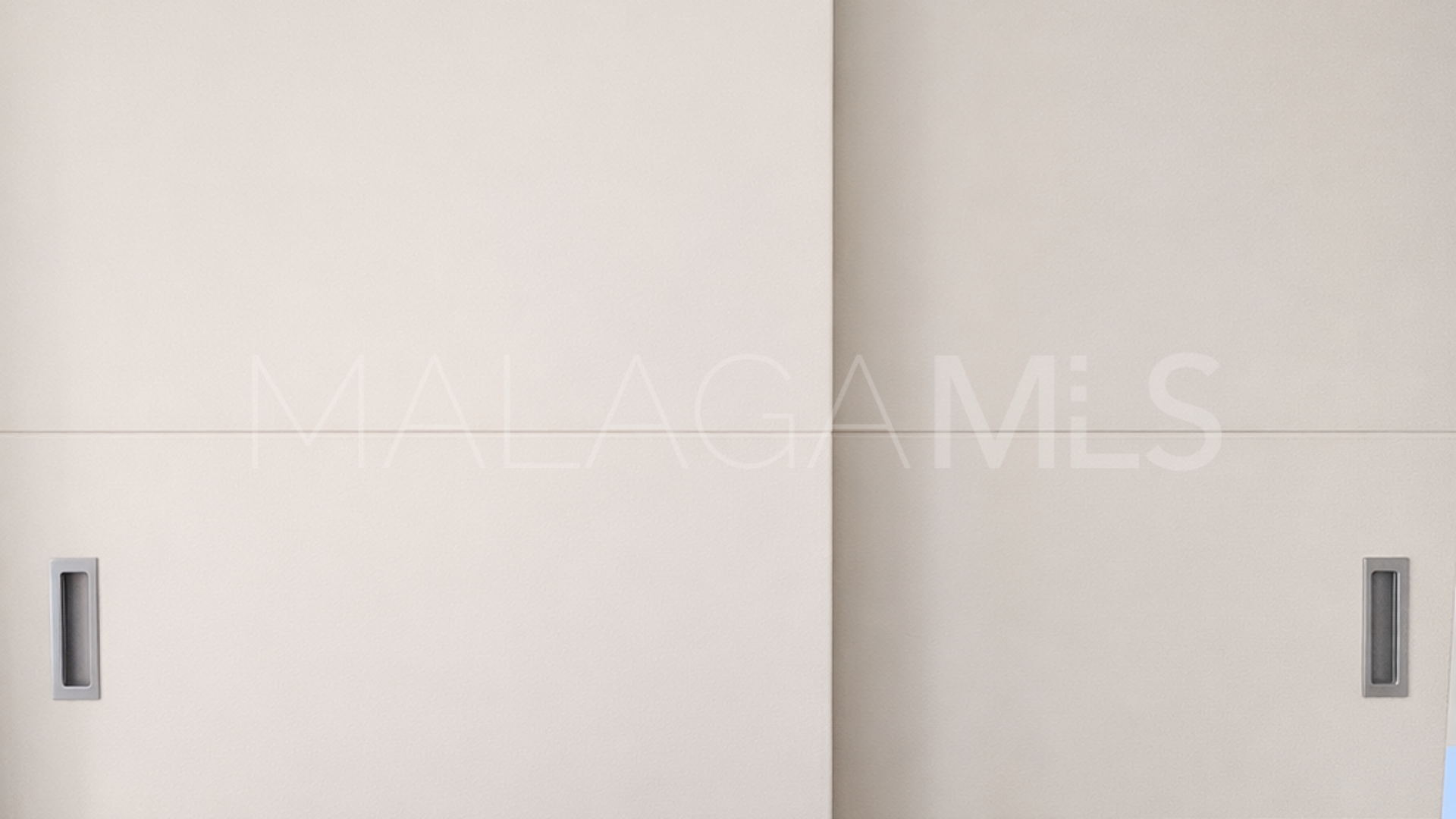 For sale 2 bedrooms ground floor apartment in Casares Playa