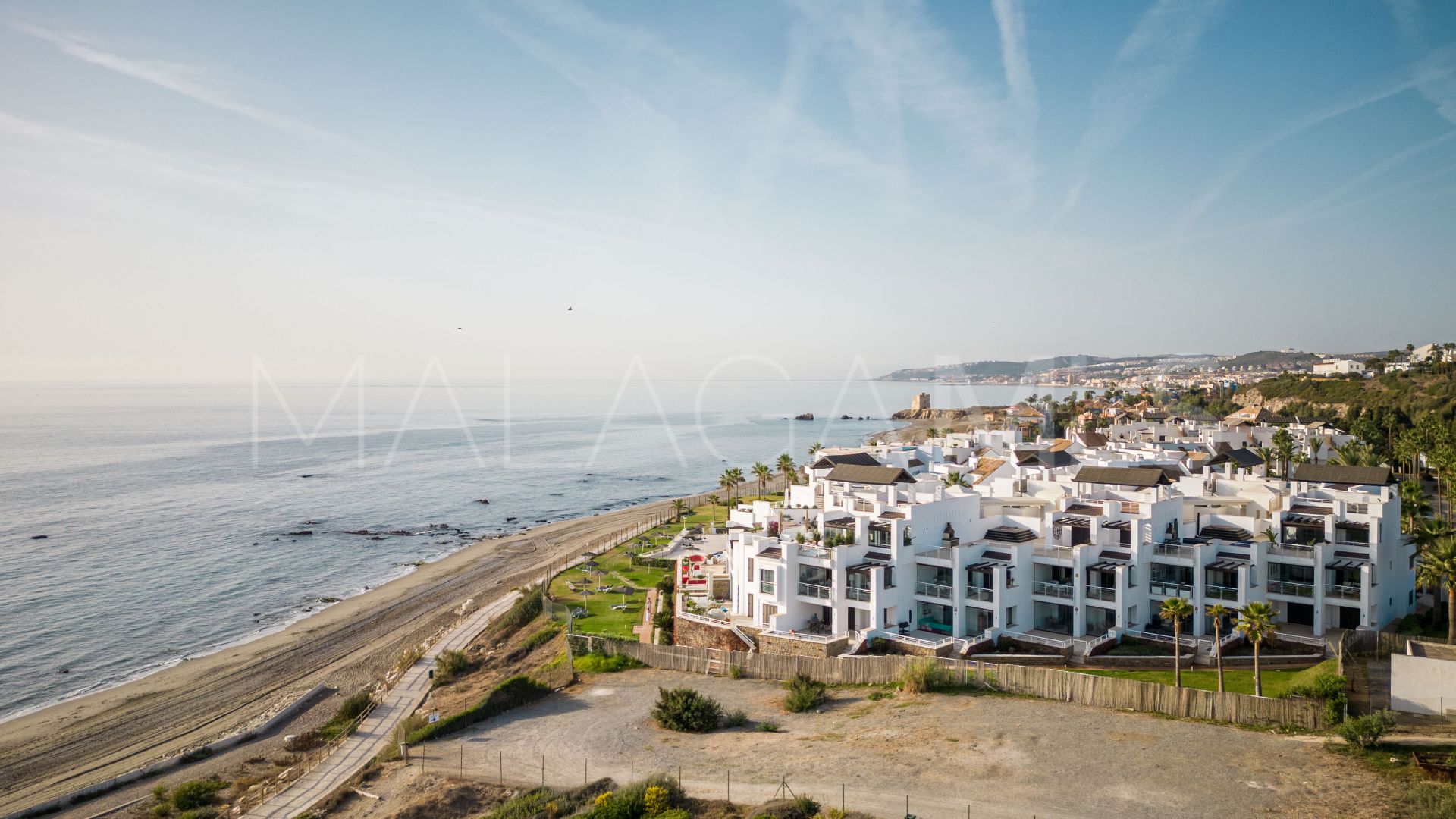 For sale 2 bedrooms ground floor apartment in Casares Playa