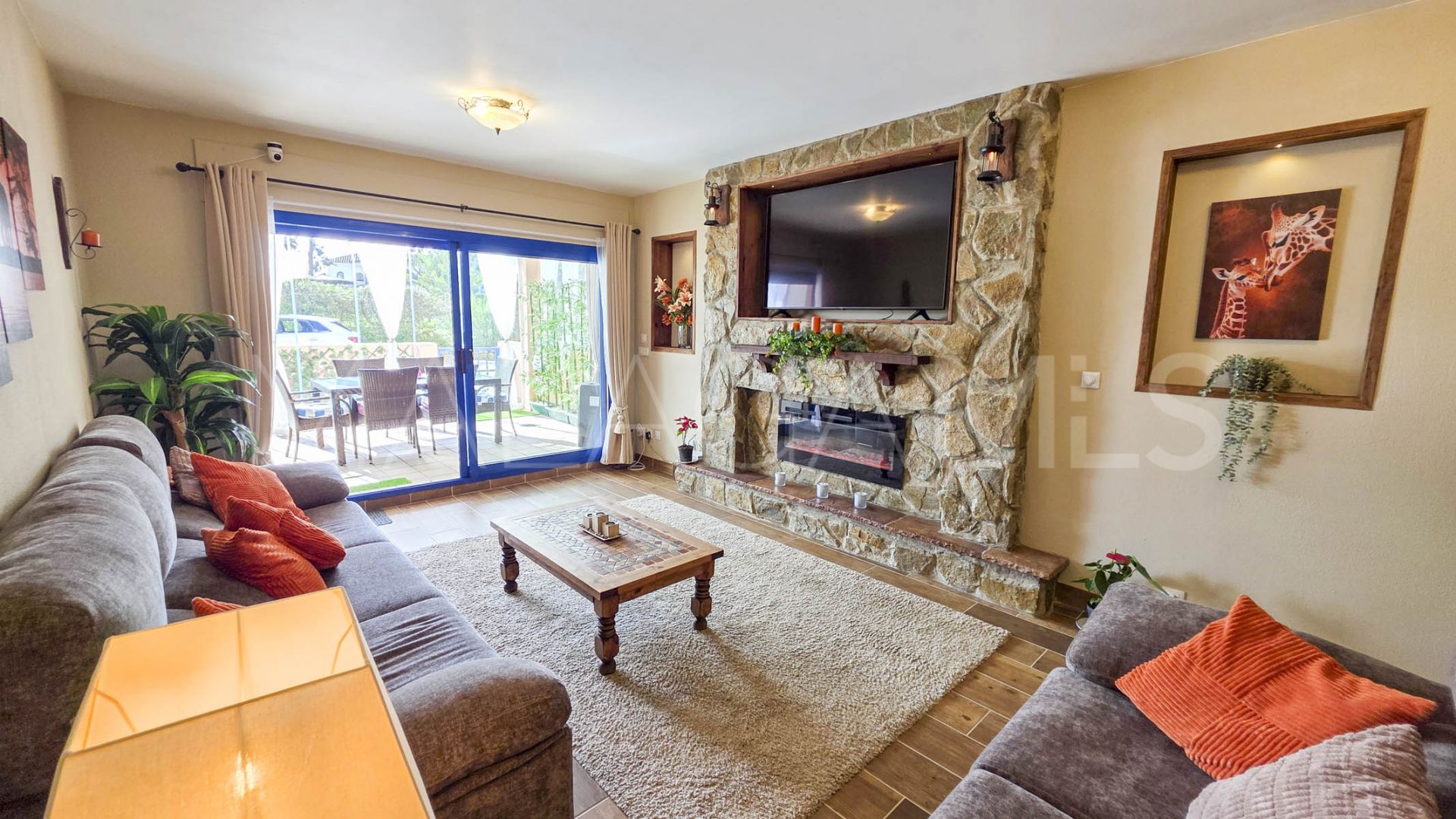 Markplanslägenhet for sale in La Duquesa