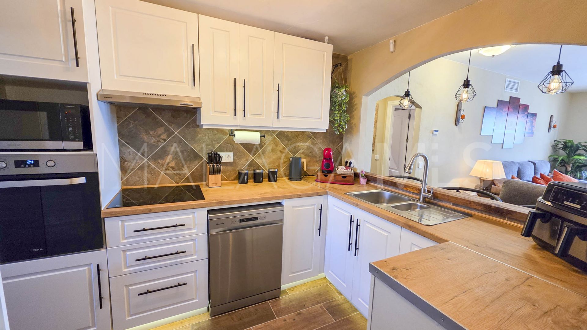 Markplanslägenhet for sale in La Duquesa