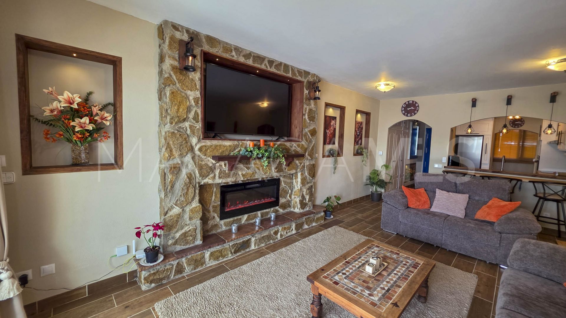 Markplanslägenhet for sale in La Duquesa