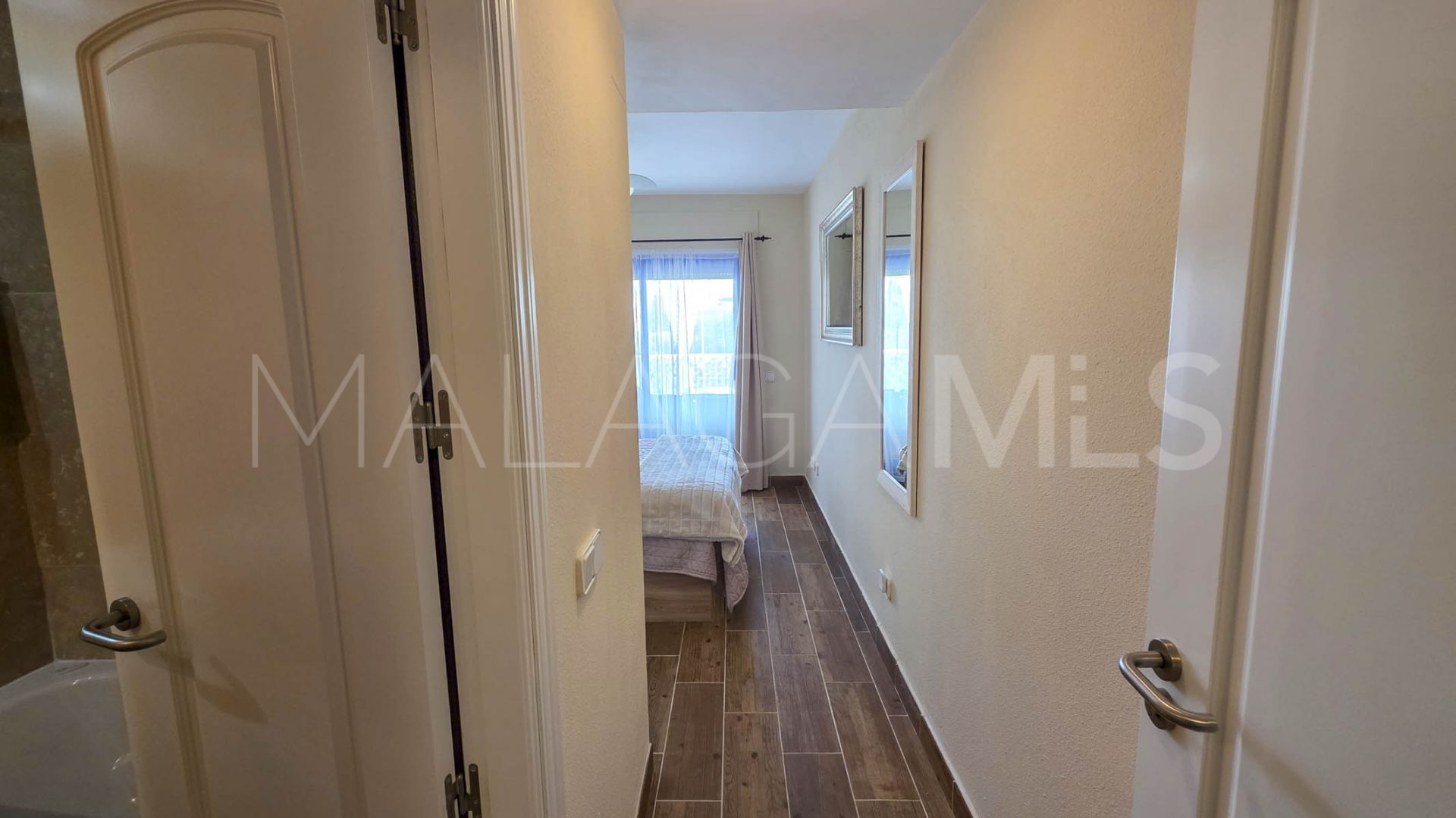 Markplanslägenhet for sale in La Duquesa