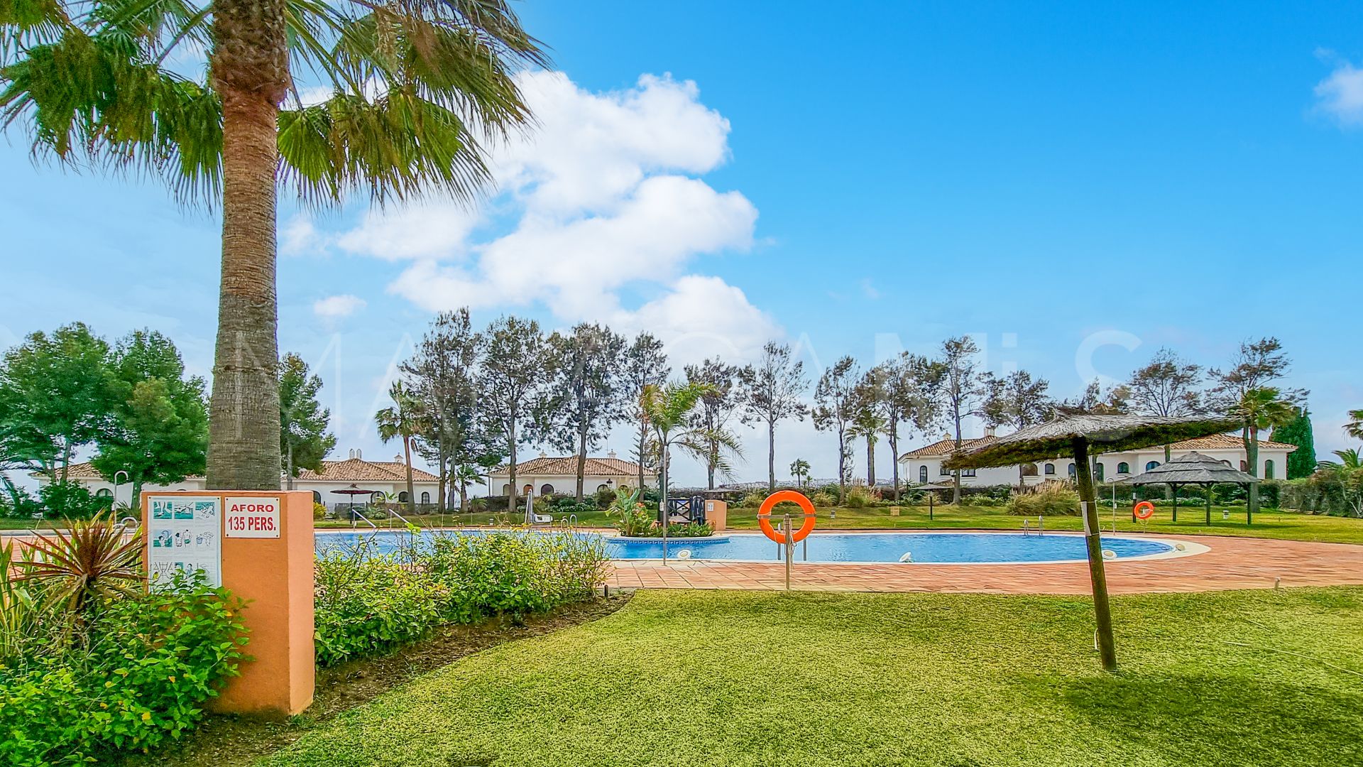 Markplanslägenhet for sale in La Duquesa