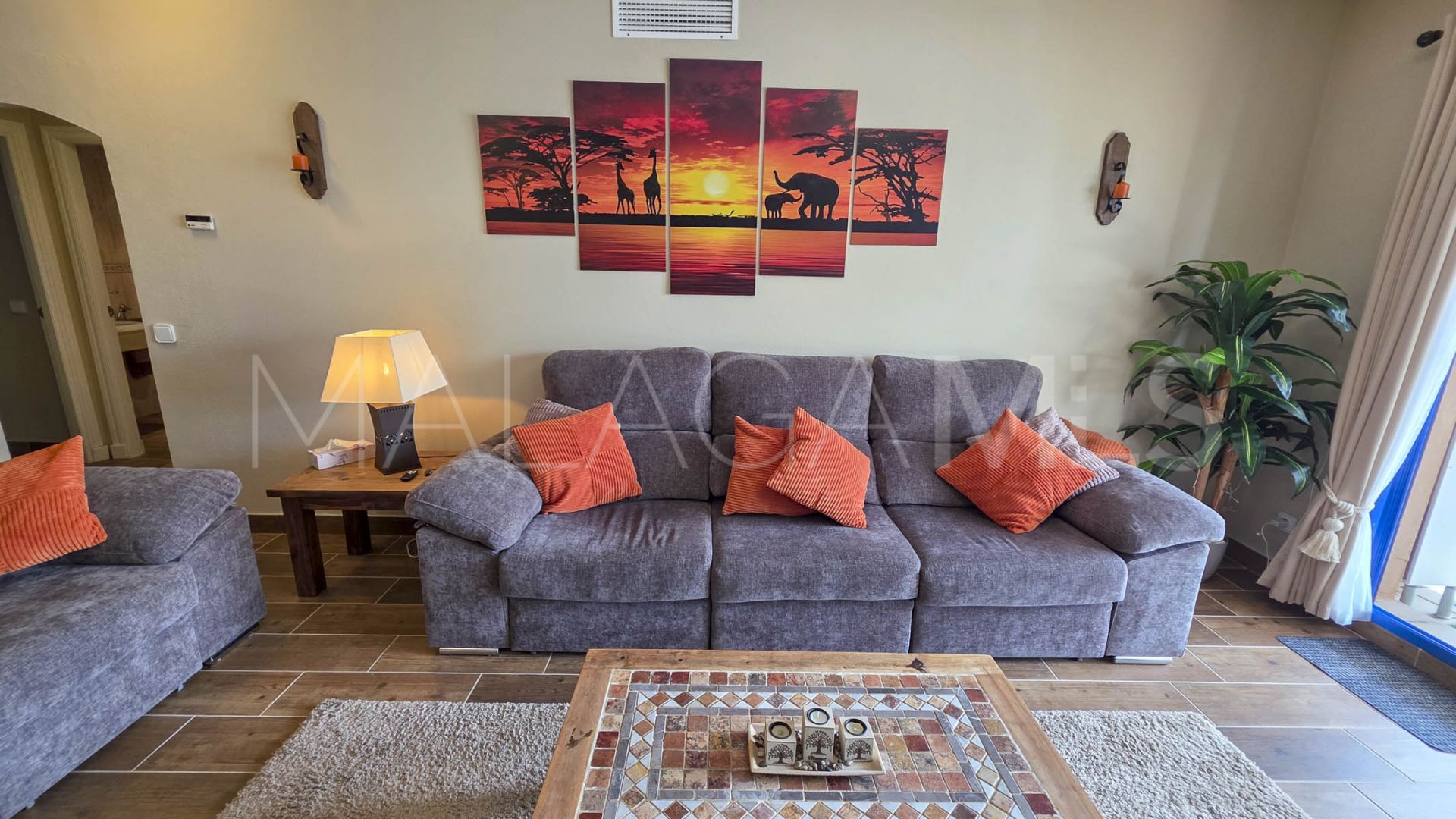 Markplanslägenhet for sale in La Duquesa