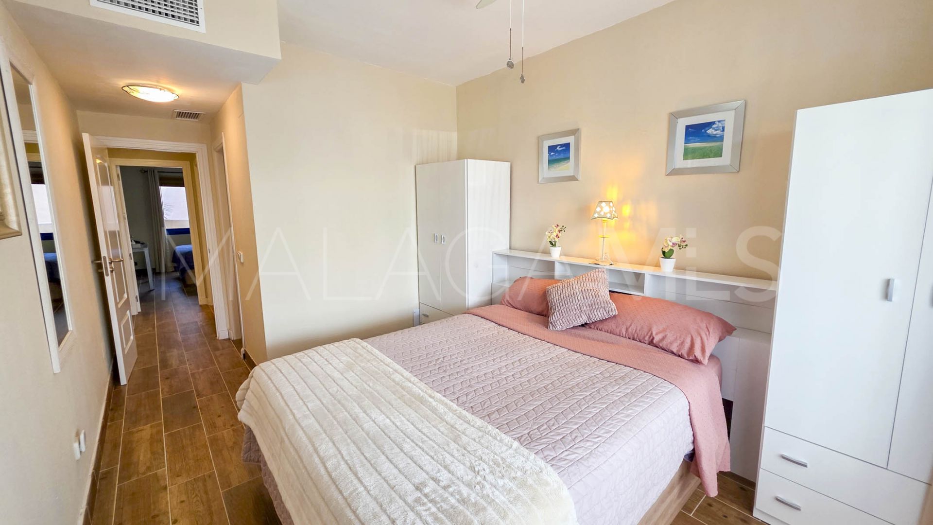 Markplanslägenhet for sale in La Duquesa