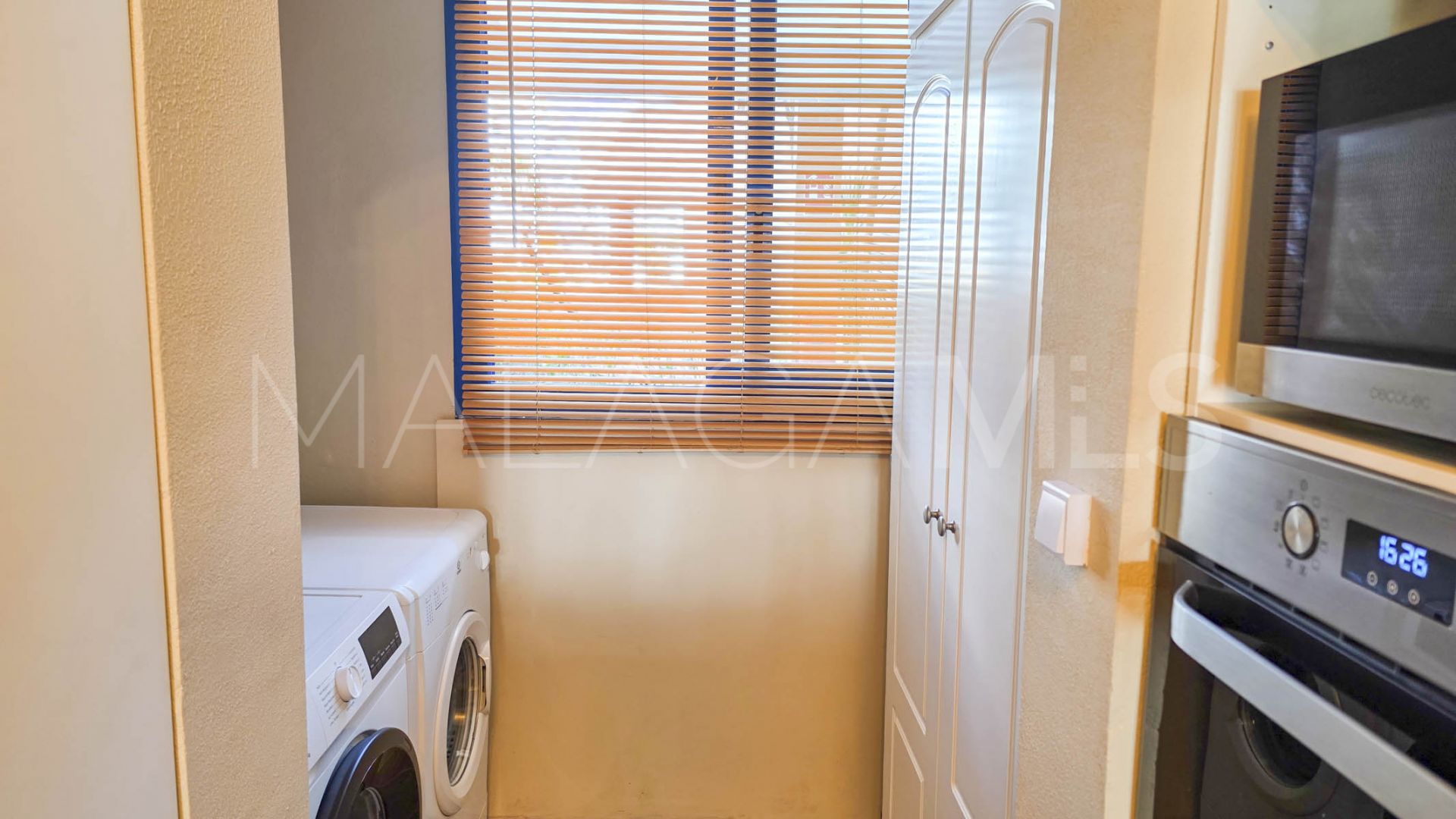 Markplanslägenhet for sale in La Duquesa