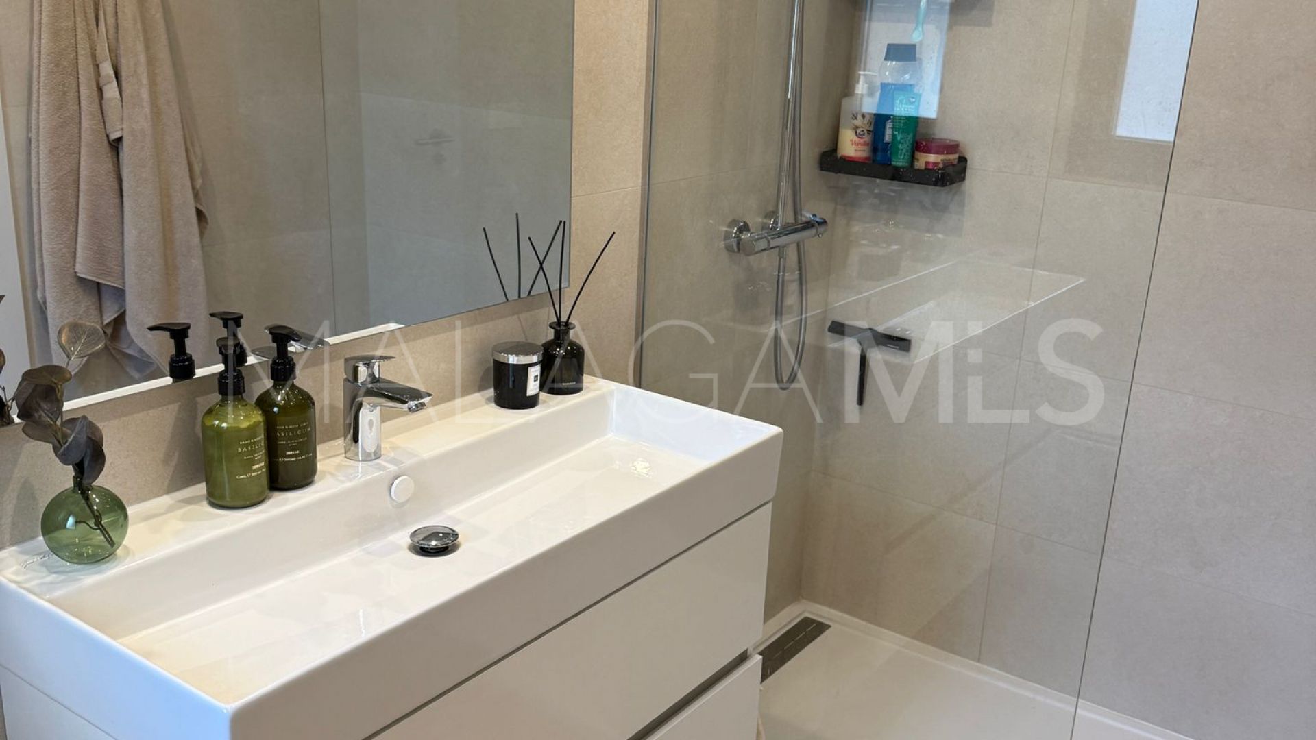 Lägenhet for sale in Estepona