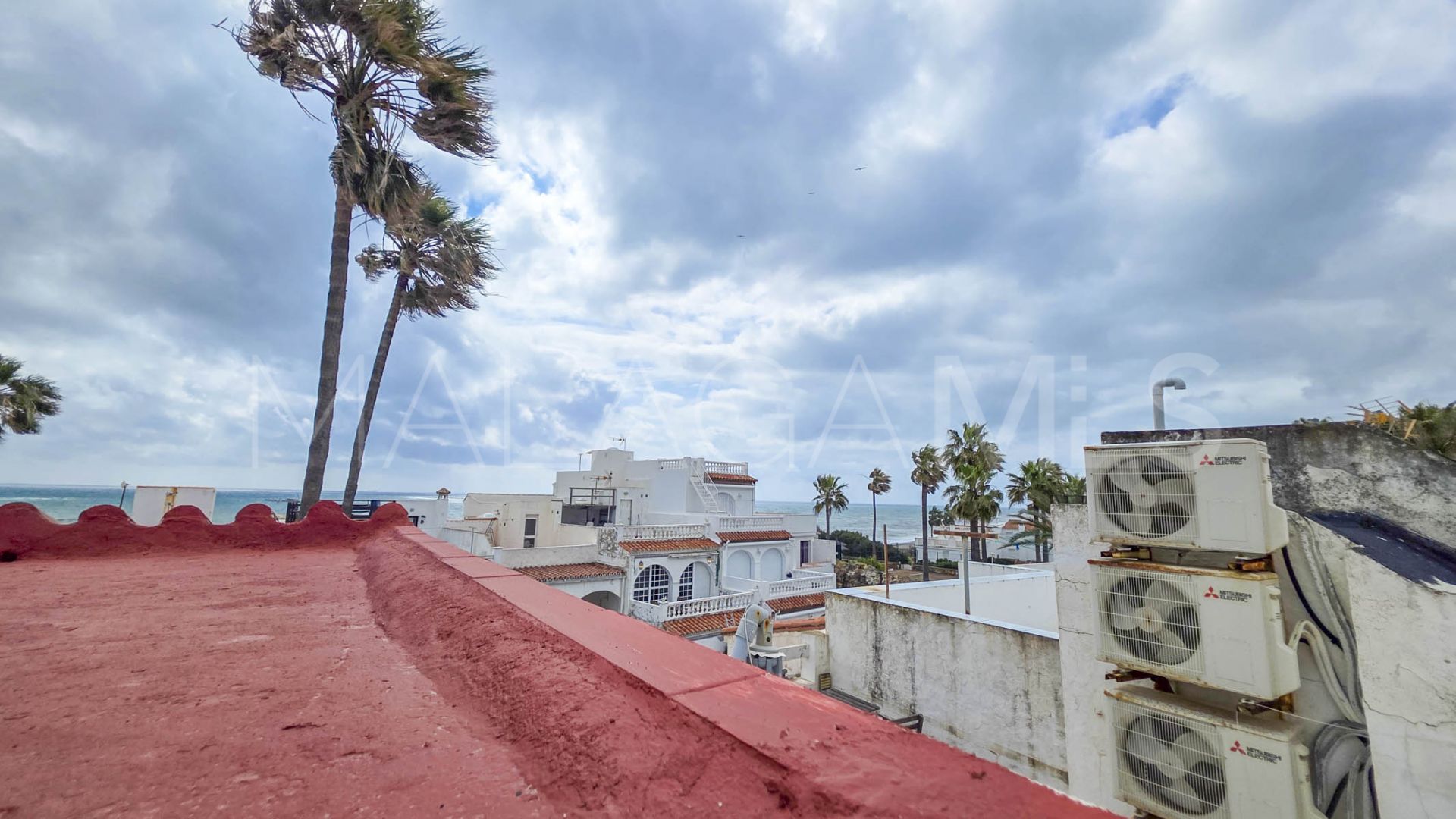 Maison de ville for sale in La Duquesa