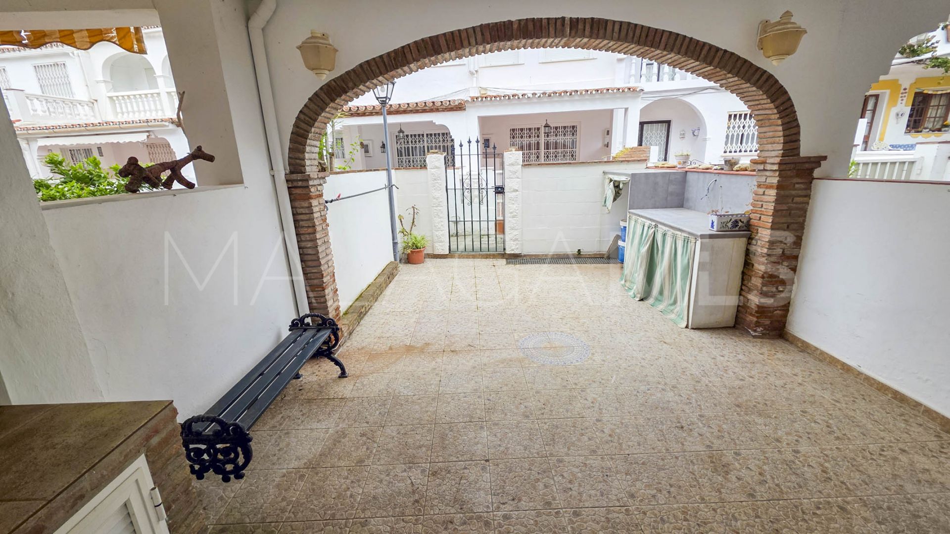 Maison de ville for sale in La Duquesa