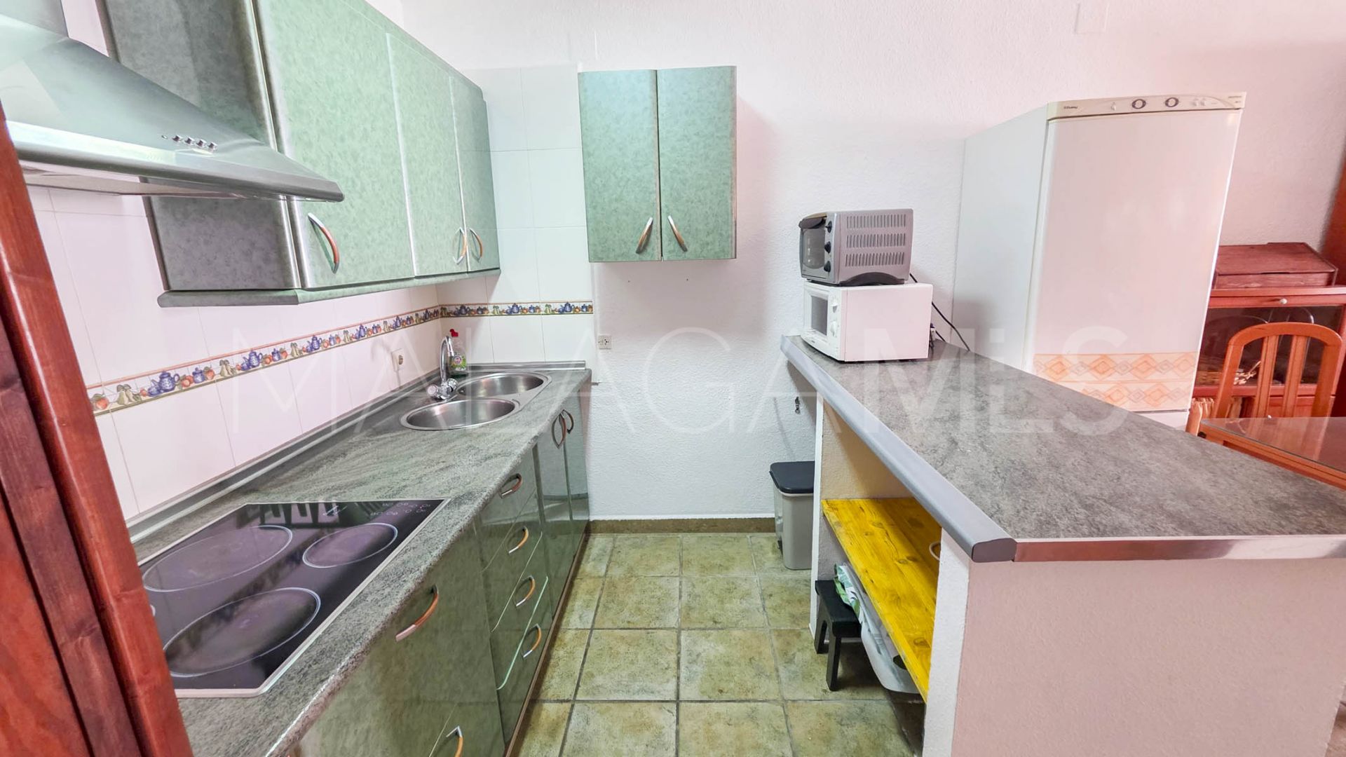 Maison de ville for sale in La Duquesa