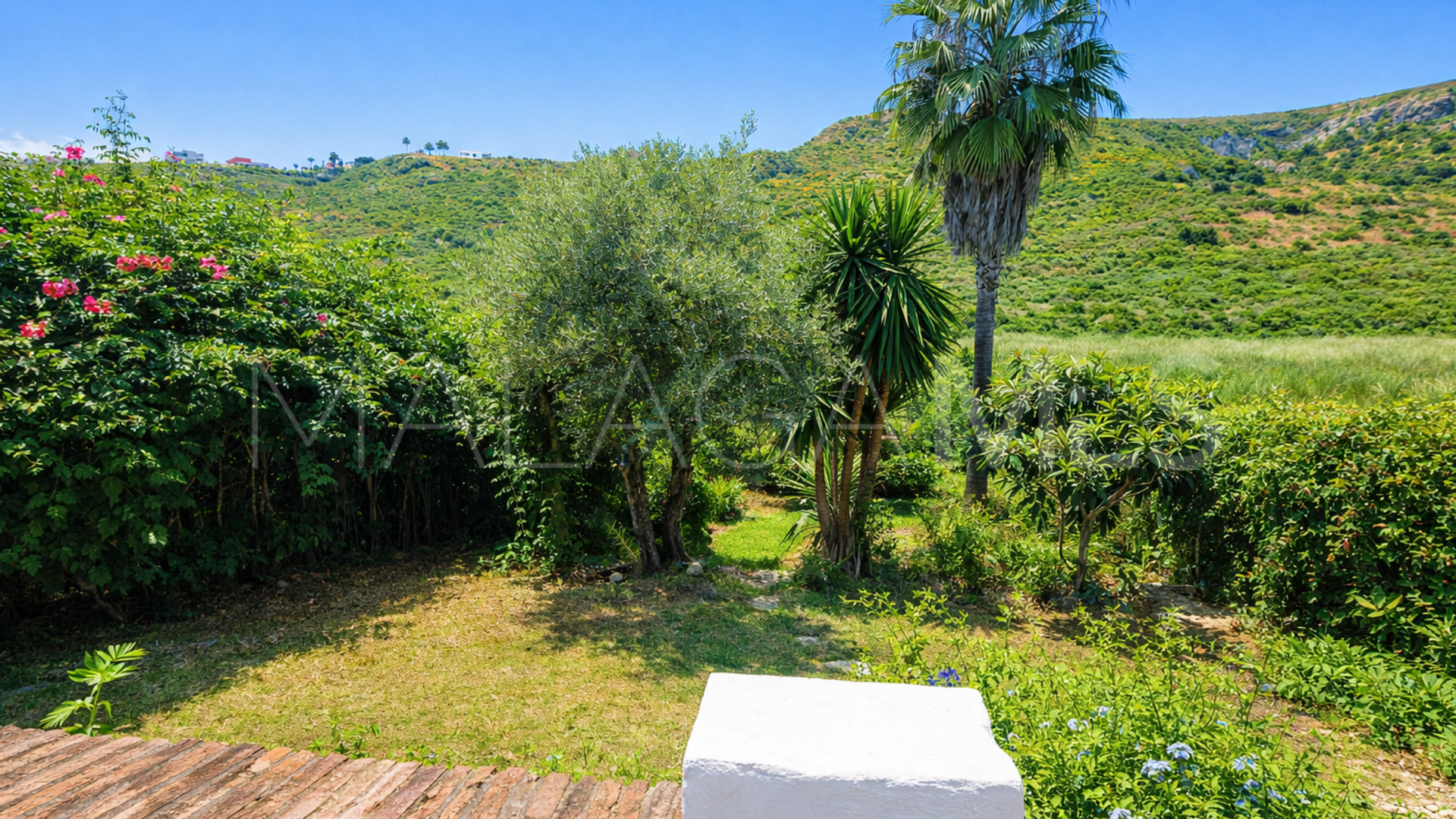 Villa in La Duquesa for sale