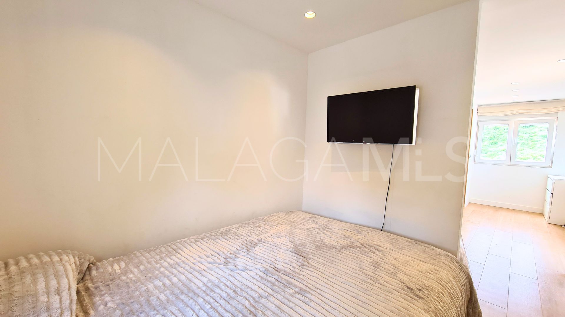 Villa in La Duquesa for sale