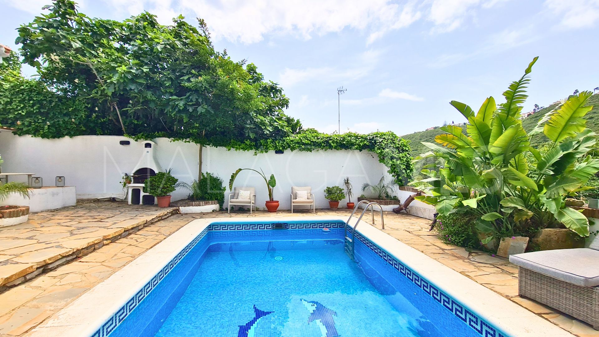 Villa in La Duquesa for sale