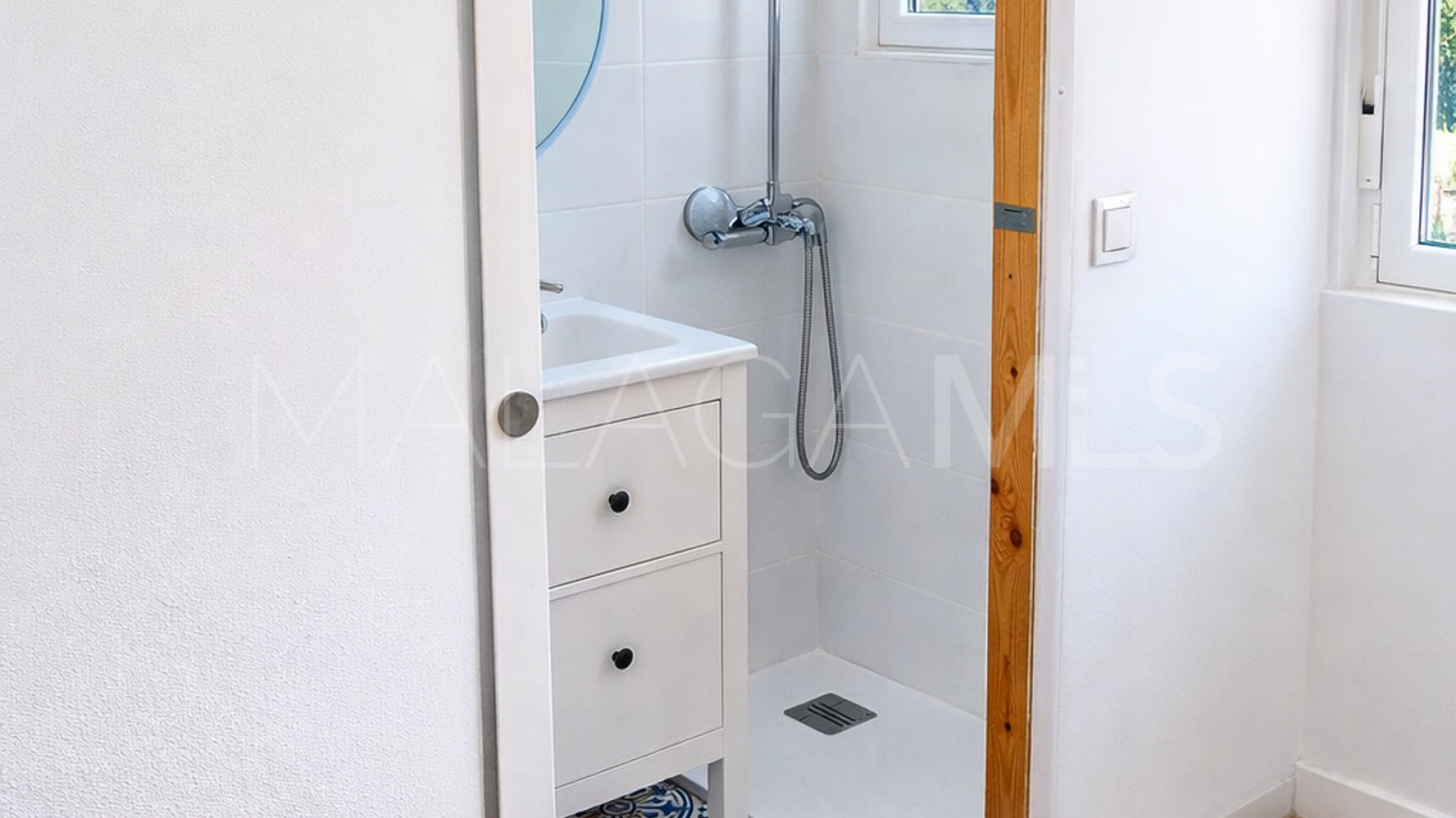 Villa in La Duquesa for sale