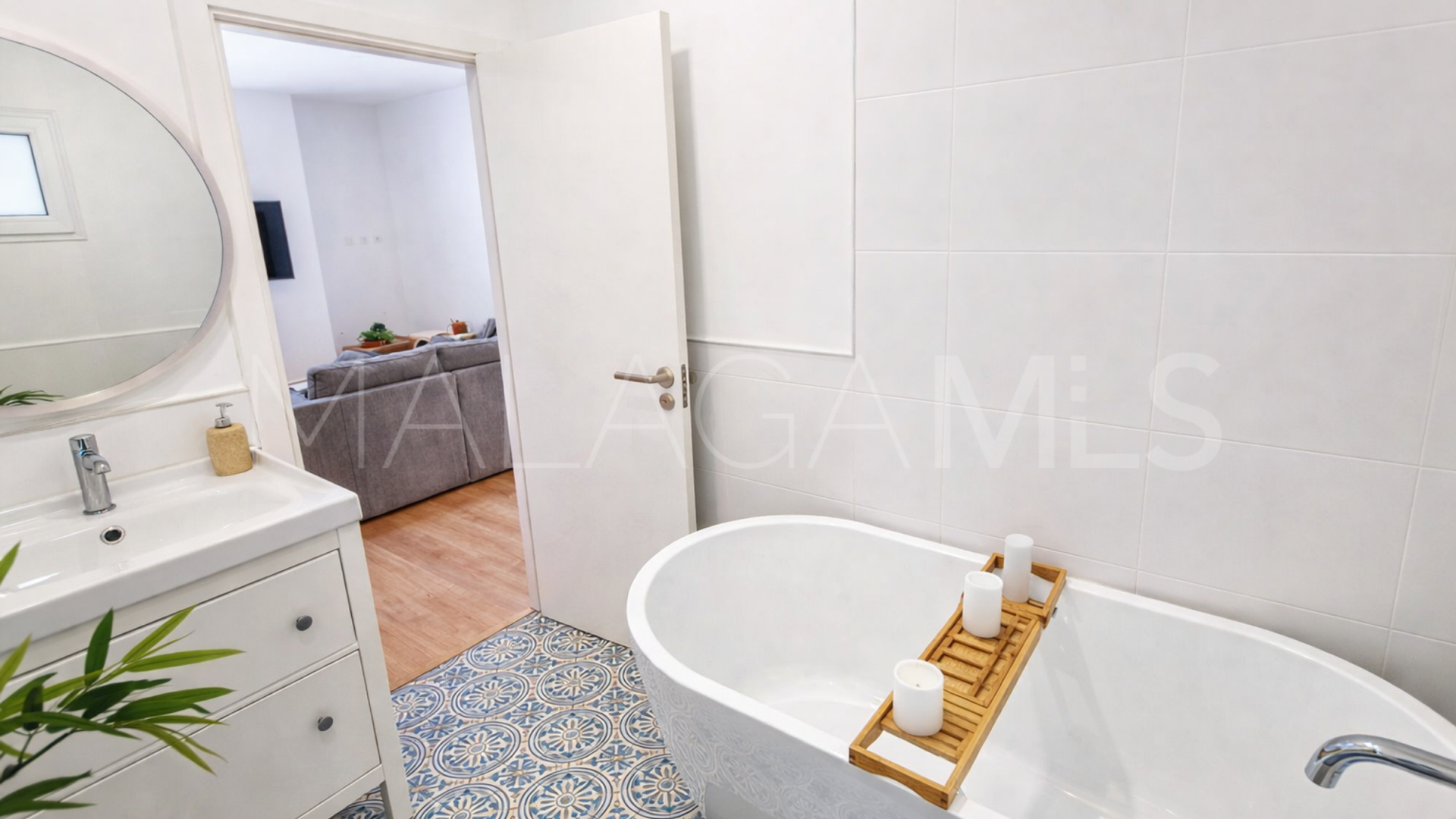 Villa in La Duquesa for sale