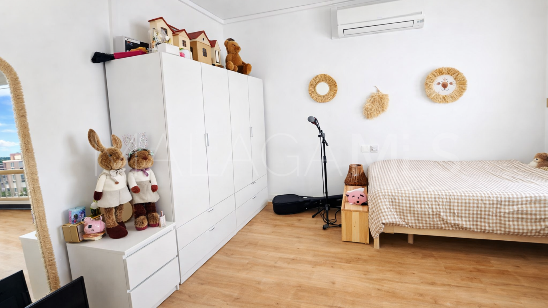 Villa in La Duquesa for sale