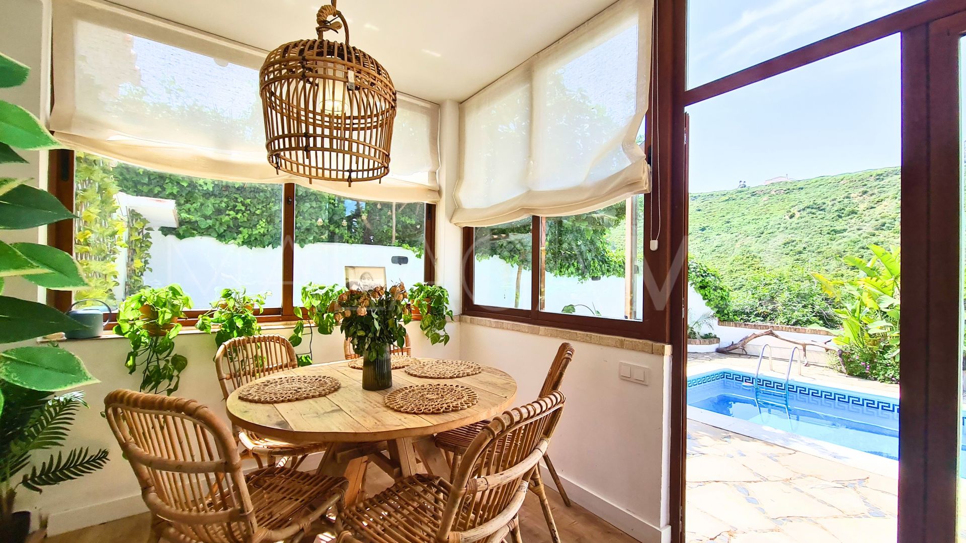 Villa in La Duquesa for sale