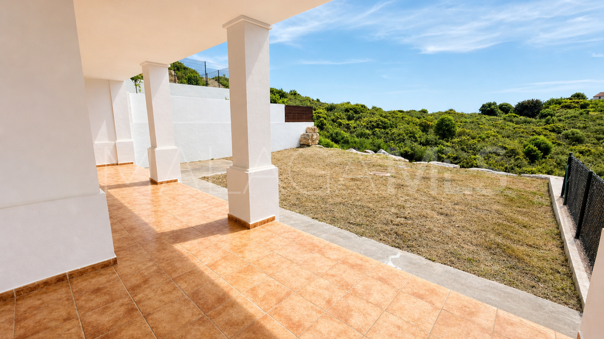 Maison de ville for sale in Casares Playa