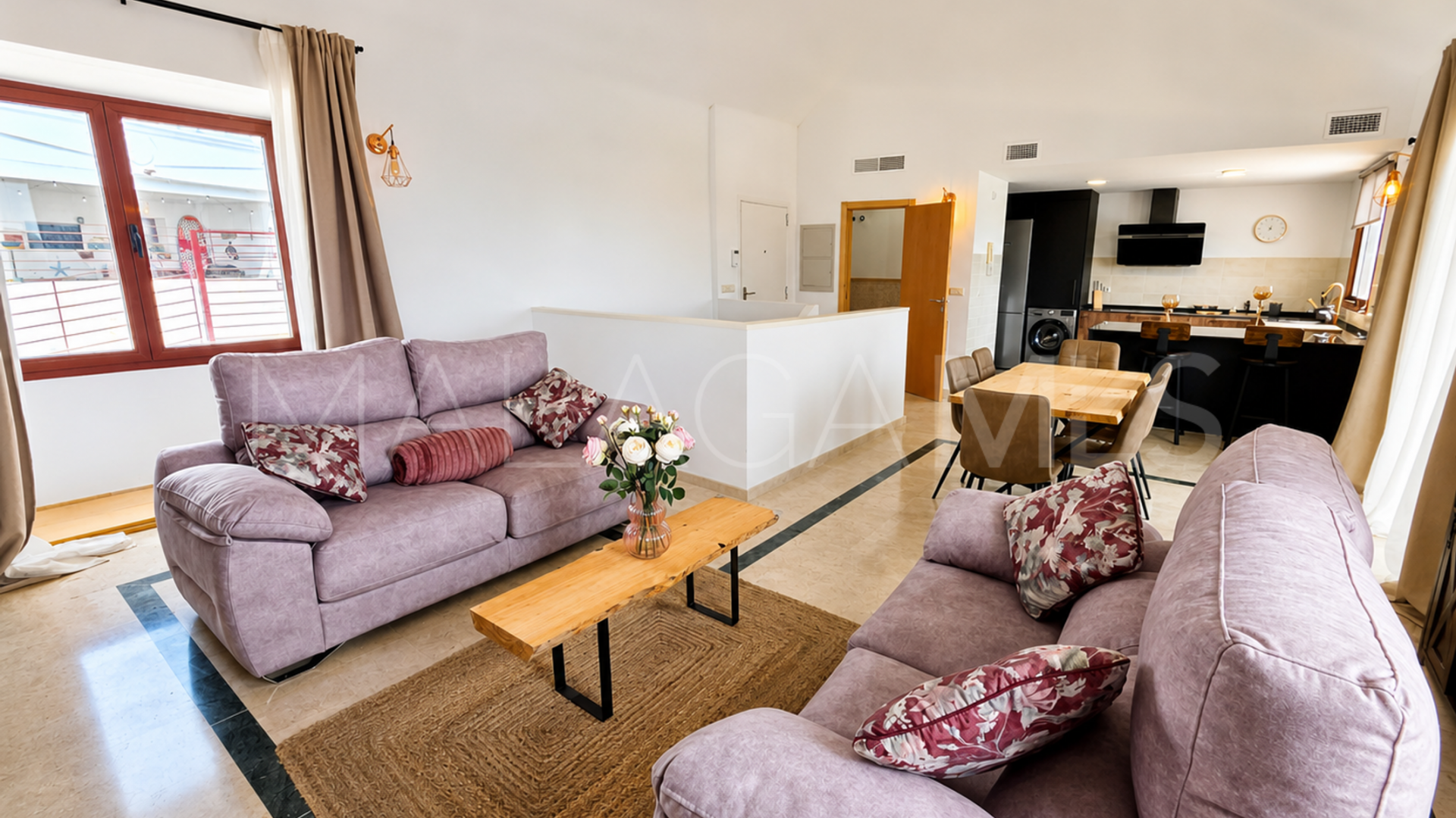Maison de ville for sale in Casares Playa