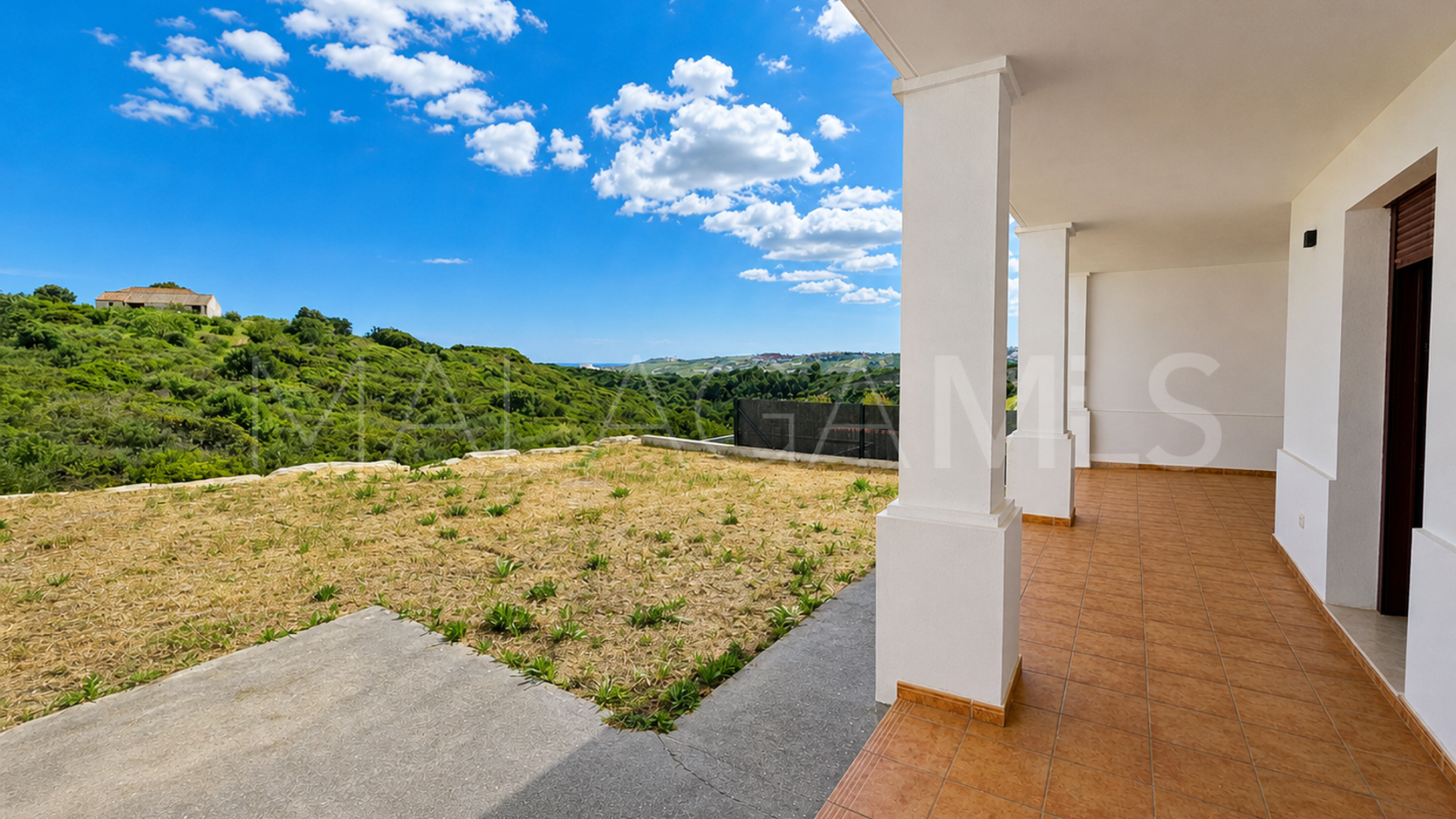 Maison de ville for sale in Casares Playa