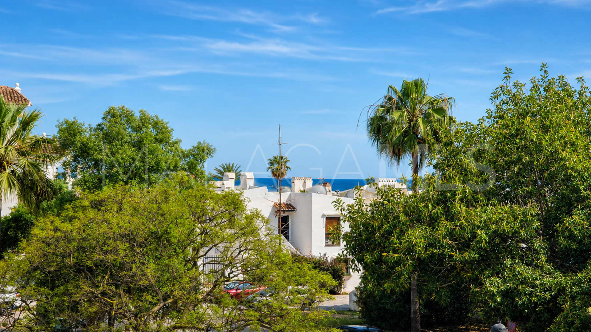 Parhus for sale in La Duquesa