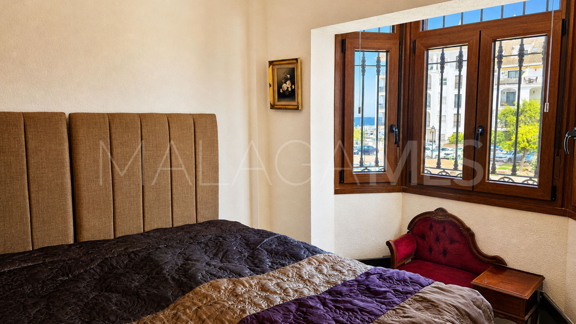 Parhus for sale in La Duquesa