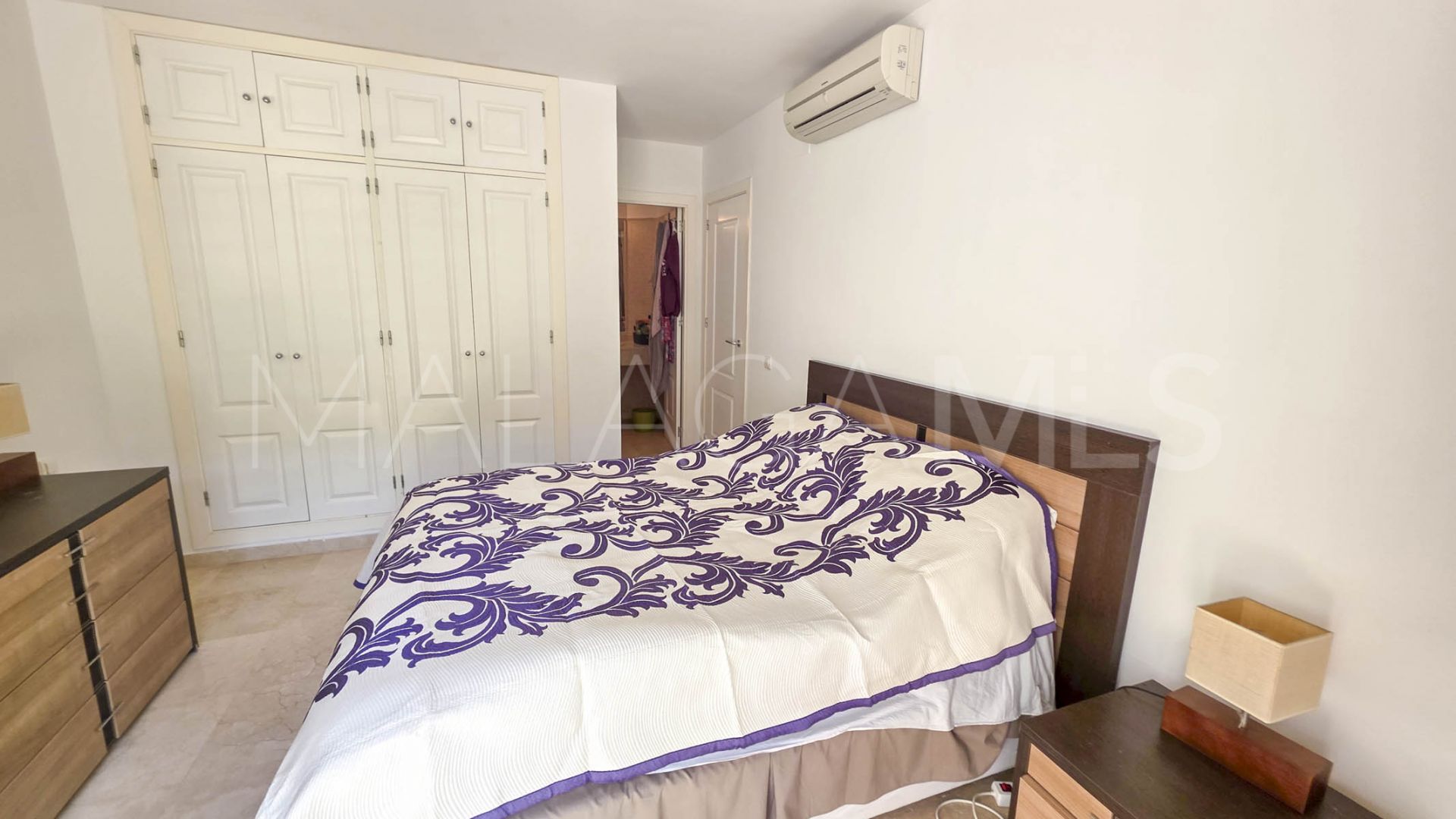 Duplex penthouse for sale in La Duquesa