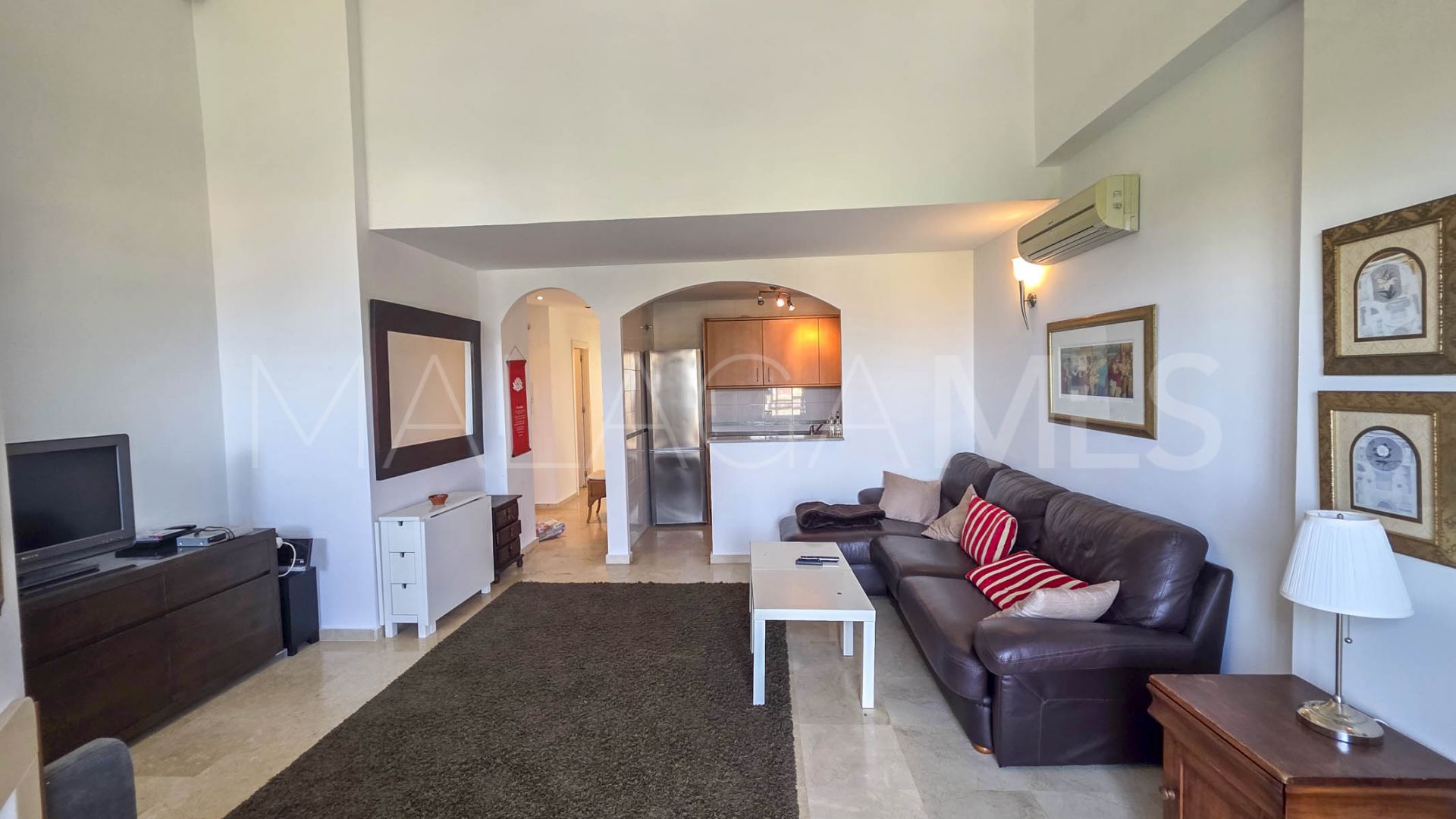 Duplex penthouse for sale in La Duquesa