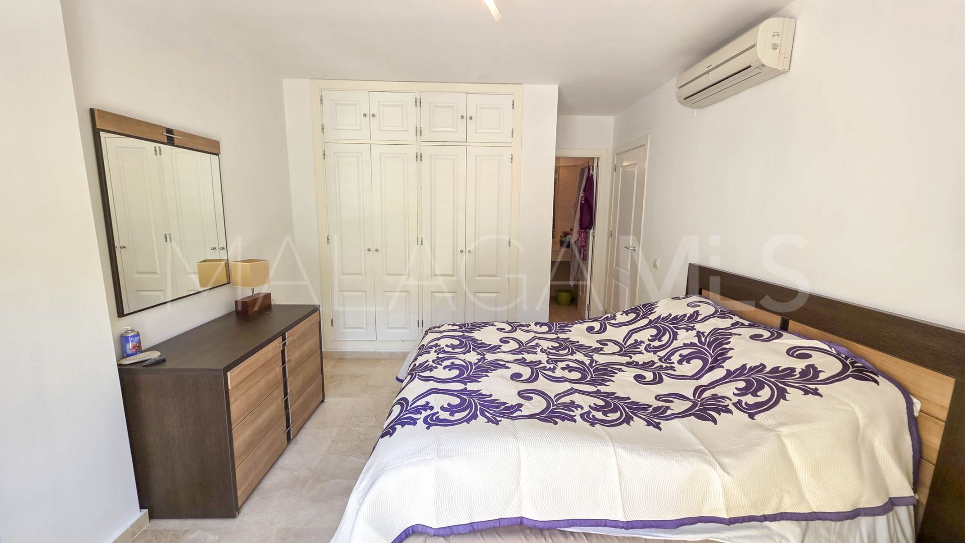 Duplex penthouse for sale in La Duquesa