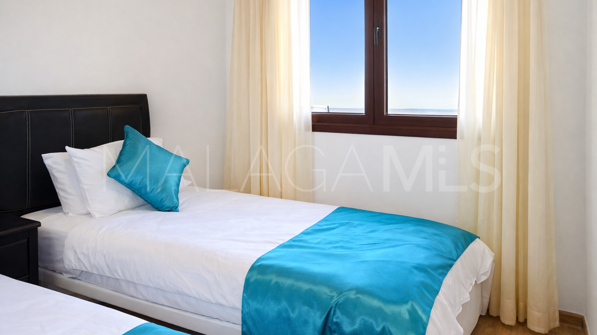 Apartamento a la venta in Casares Playa