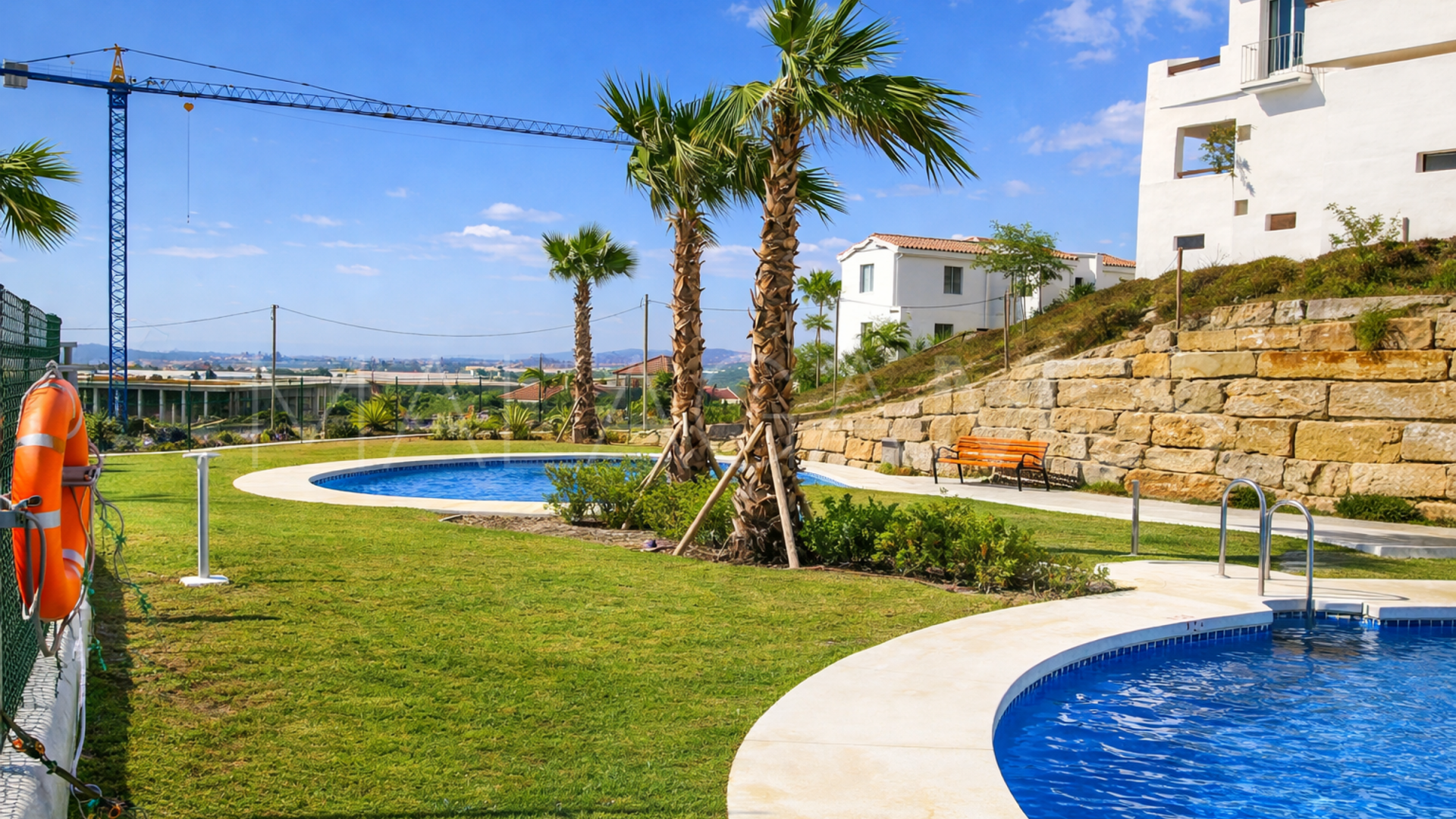 Apartamento a la venta in Casares Playa