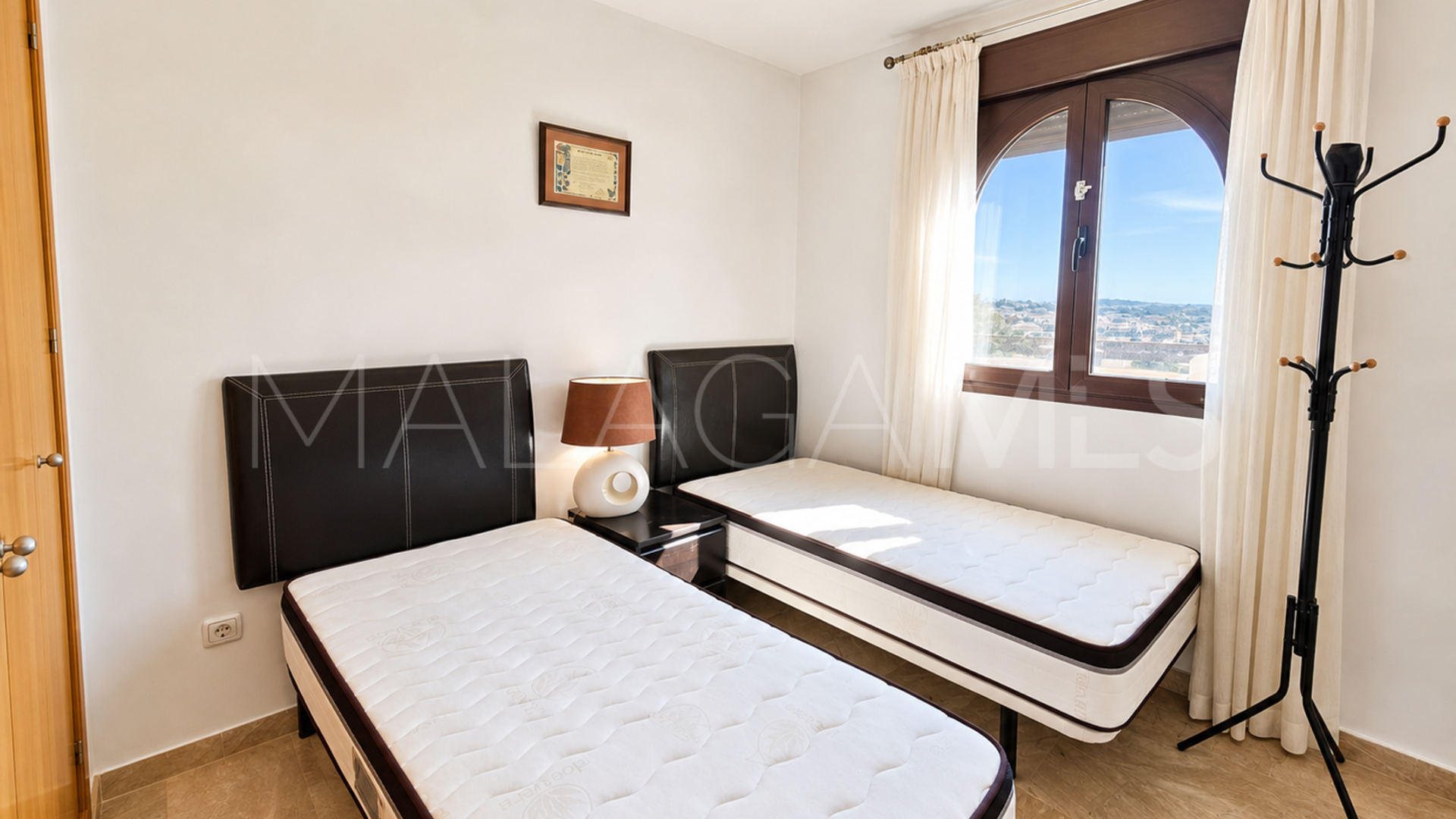 For sale apartment in Casares Playa