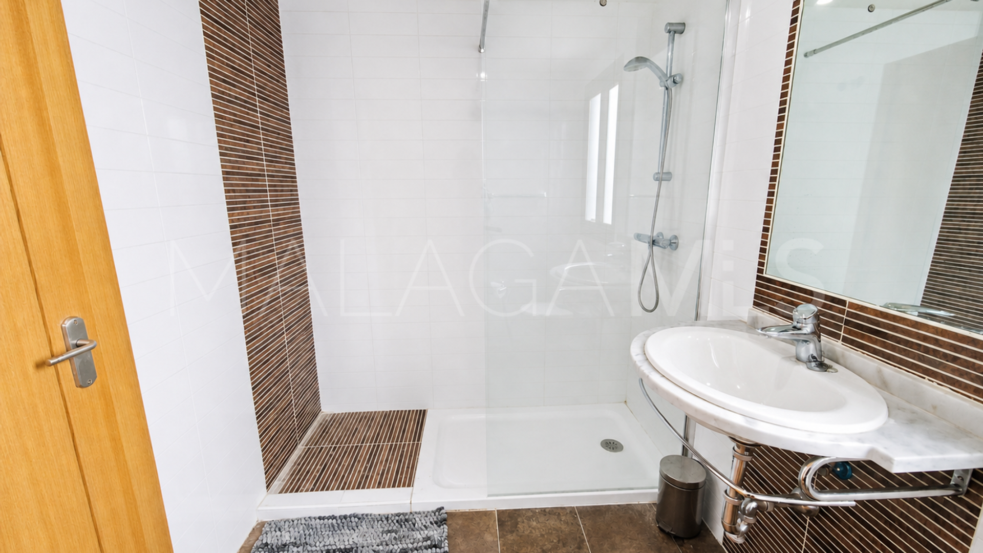 For sale apartment in Casares Playa