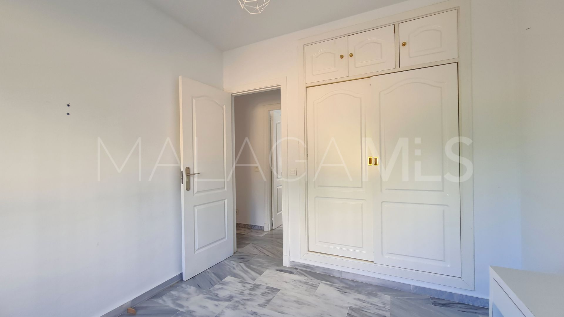 Wohnung for sale in Estepona