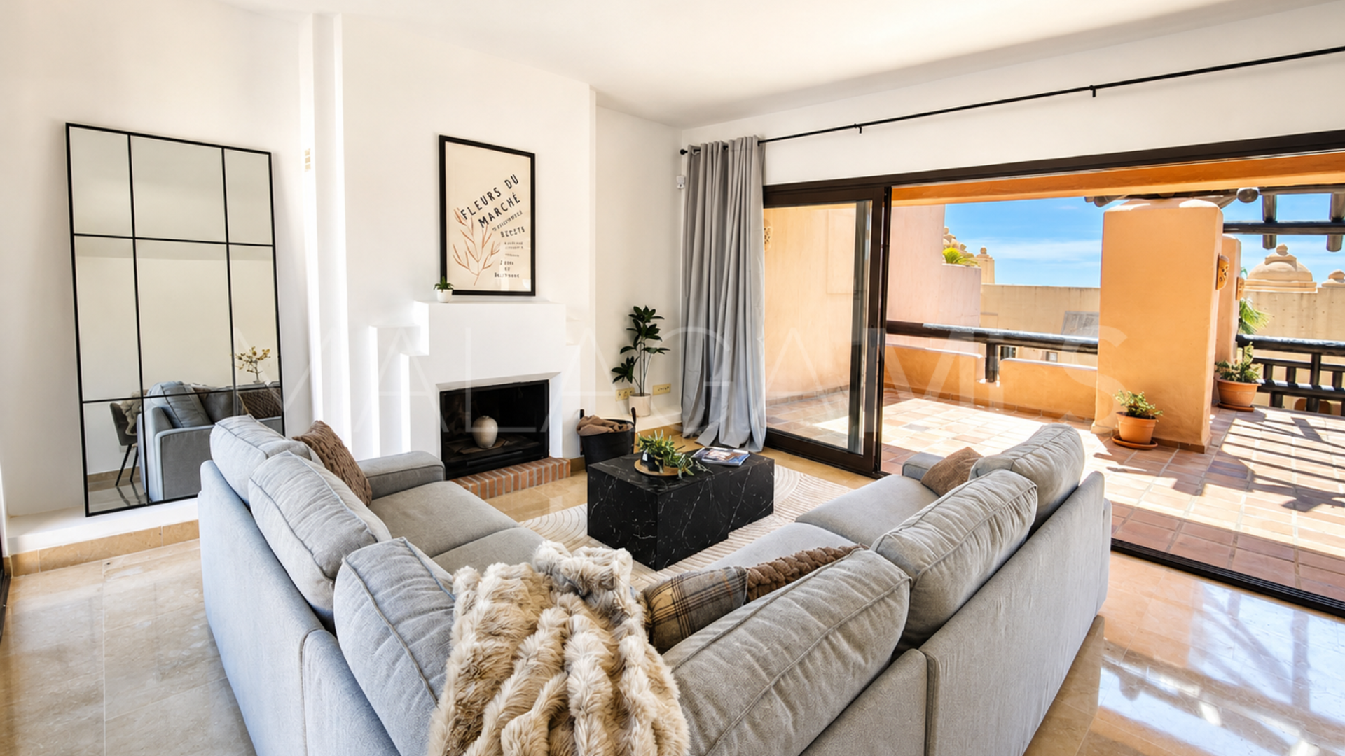 For sale Sabinillas penthouse