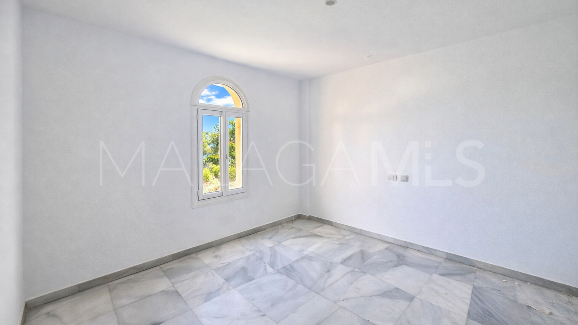 Duplex rez de chaussée for sale in La Duquesa
