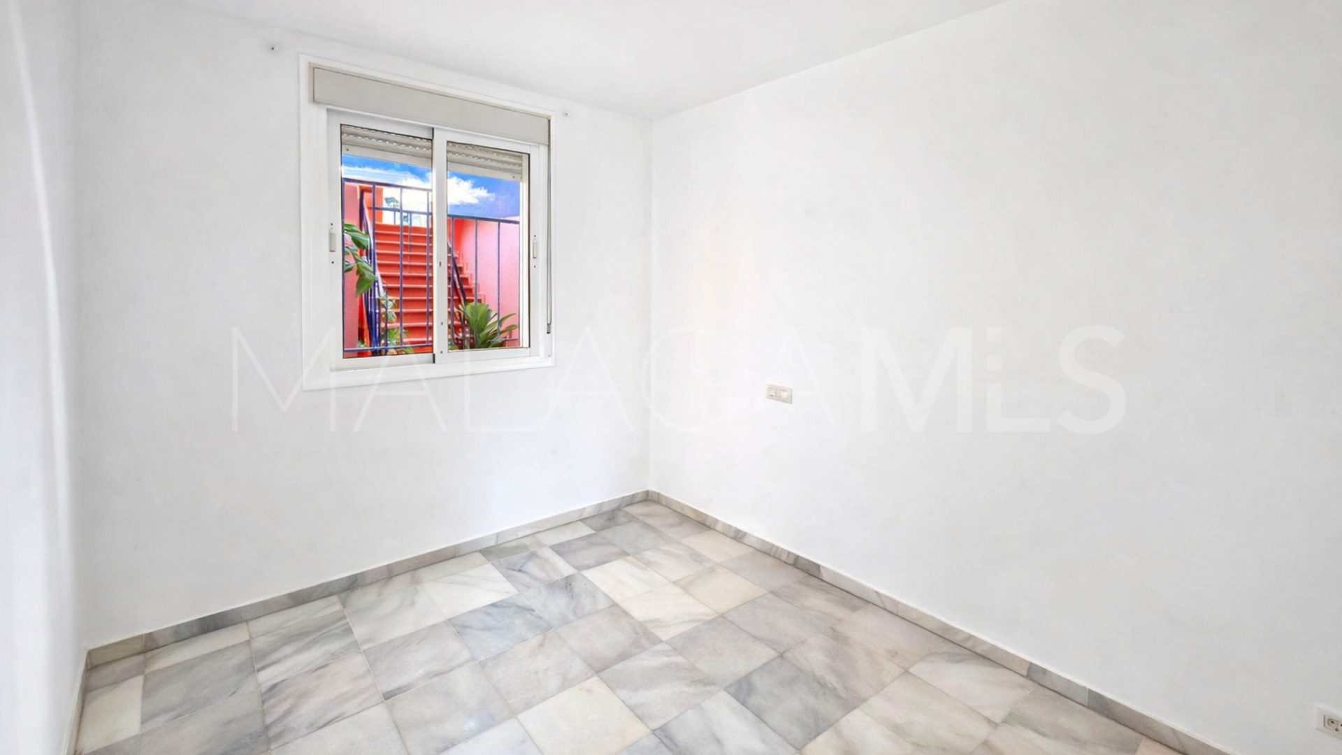 Duplex rez de chaussée for sale in La Duquesa