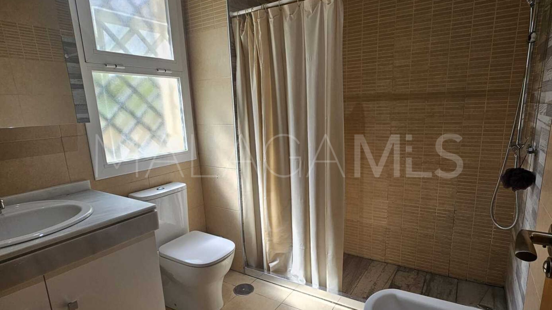 Estepona Este, apartamento planta baja for sale