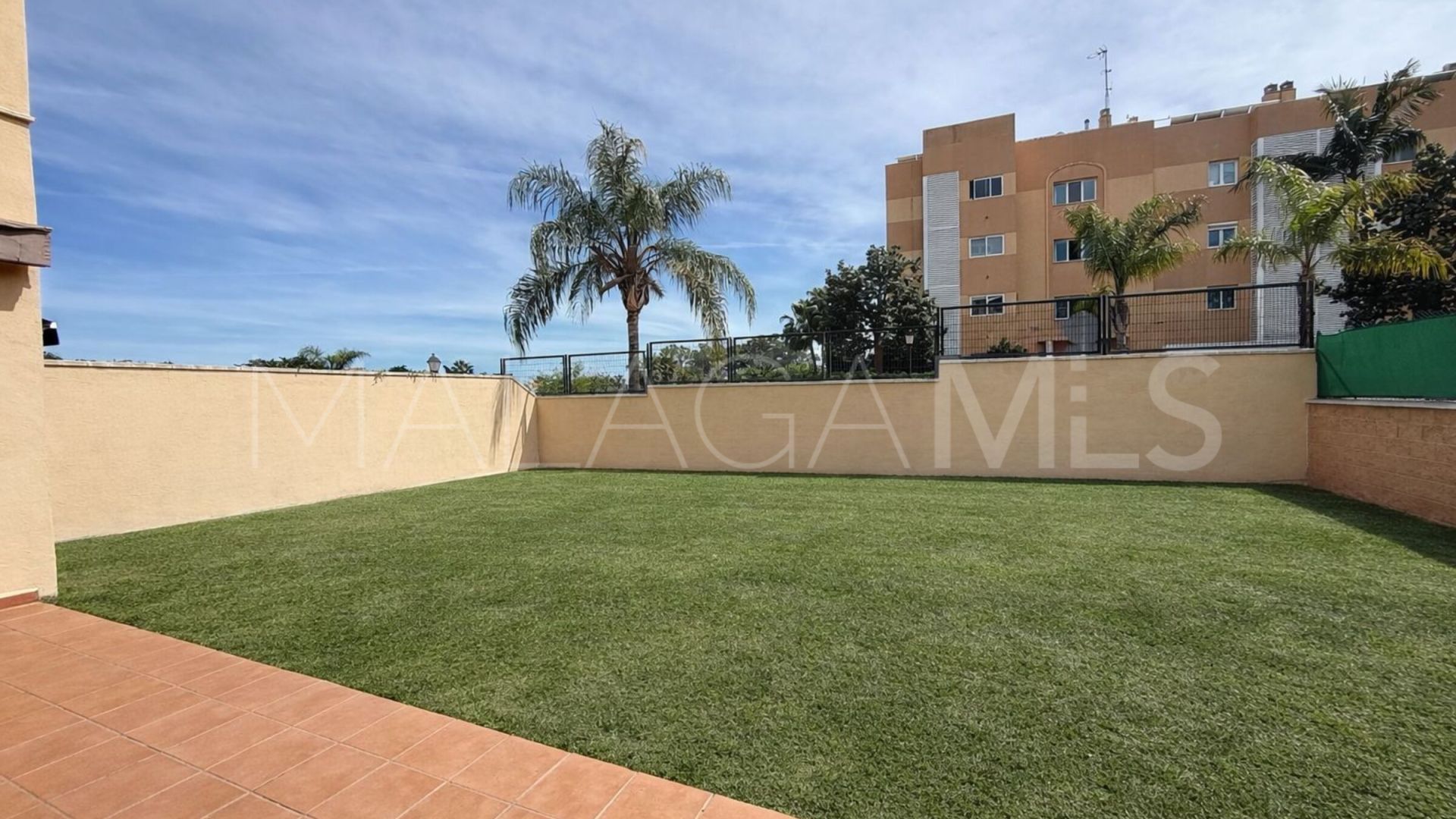 Estepona Este, apartamento planta baja for sale