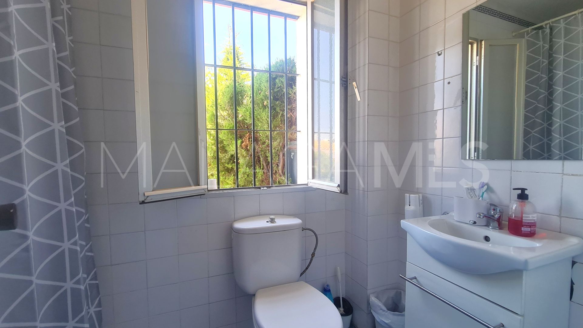 Doppelhaushälfte for sale in Estepona Ost