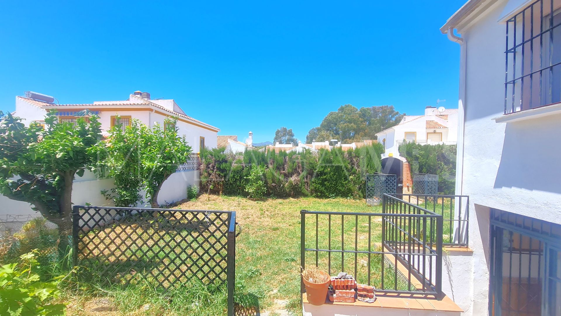Doppelhaushälfte for sale in Estepona Ost
