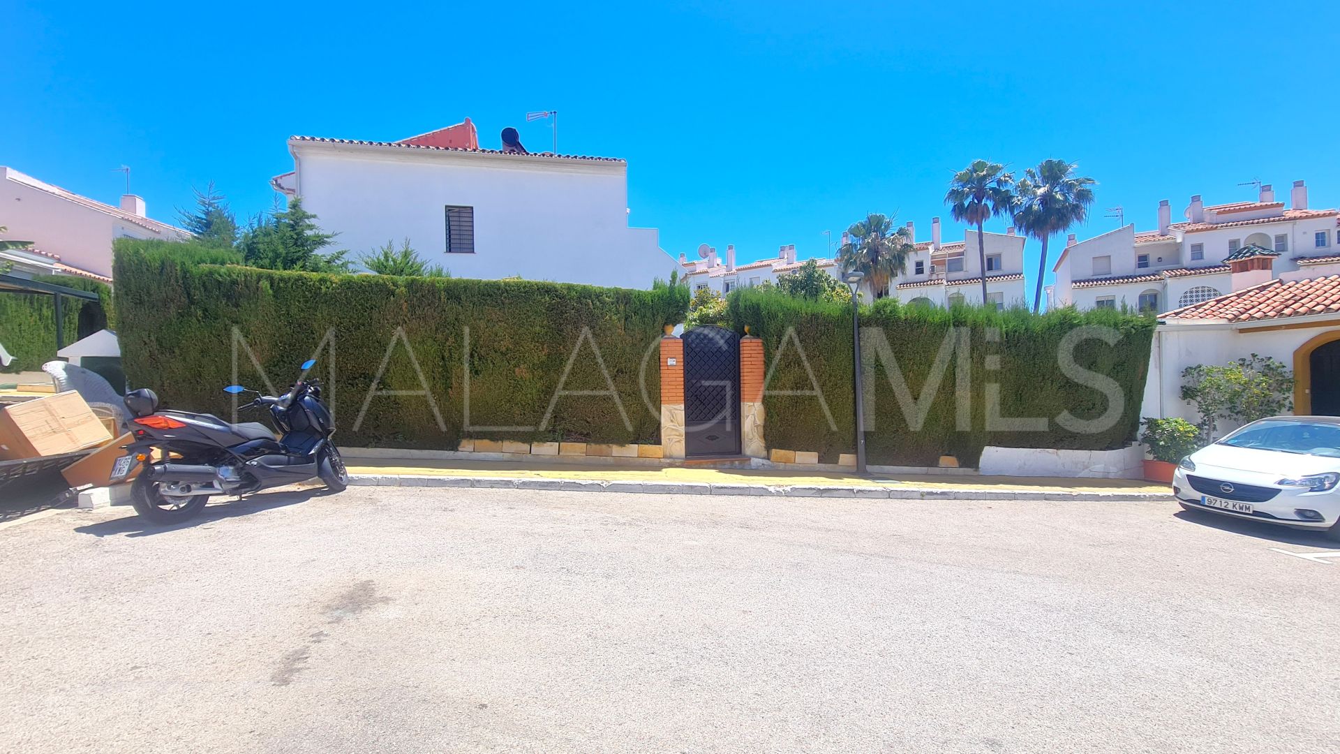 Doppelhaushälfte for sale in Estepona Ost