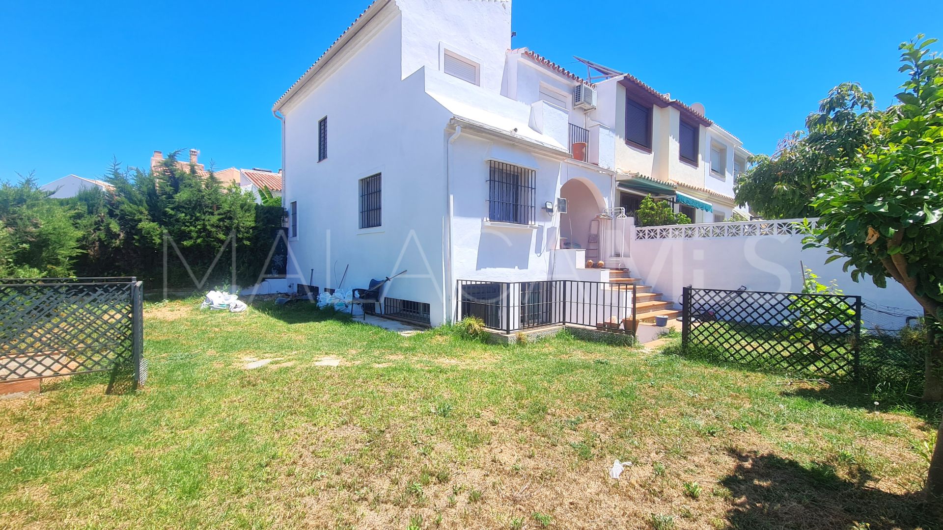 Doppelhaushälfte for sale in Estepona Ost